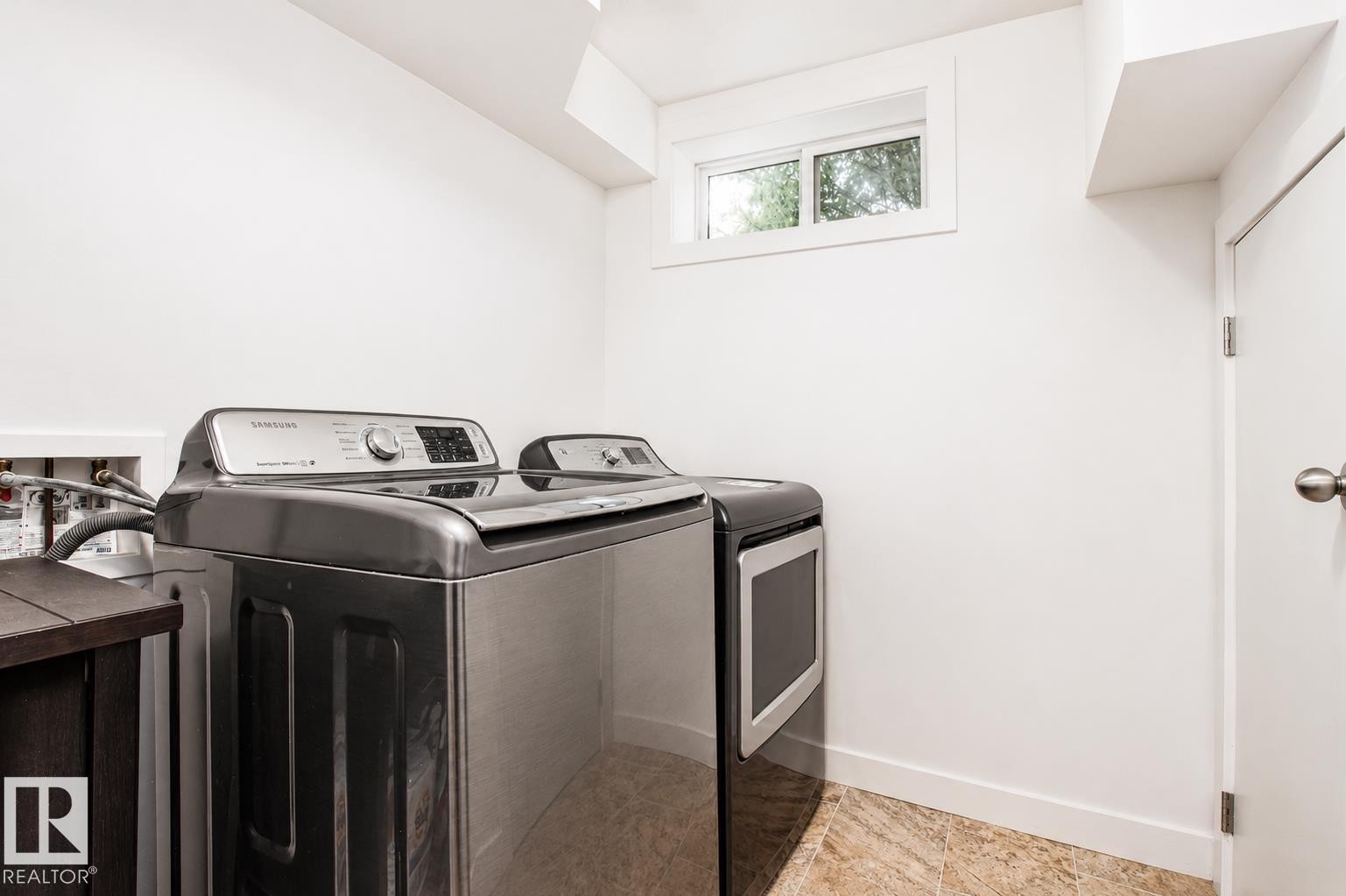 4904 103 Avenue, Edmonton, AB - Indoor Photo Showing Laundry Room