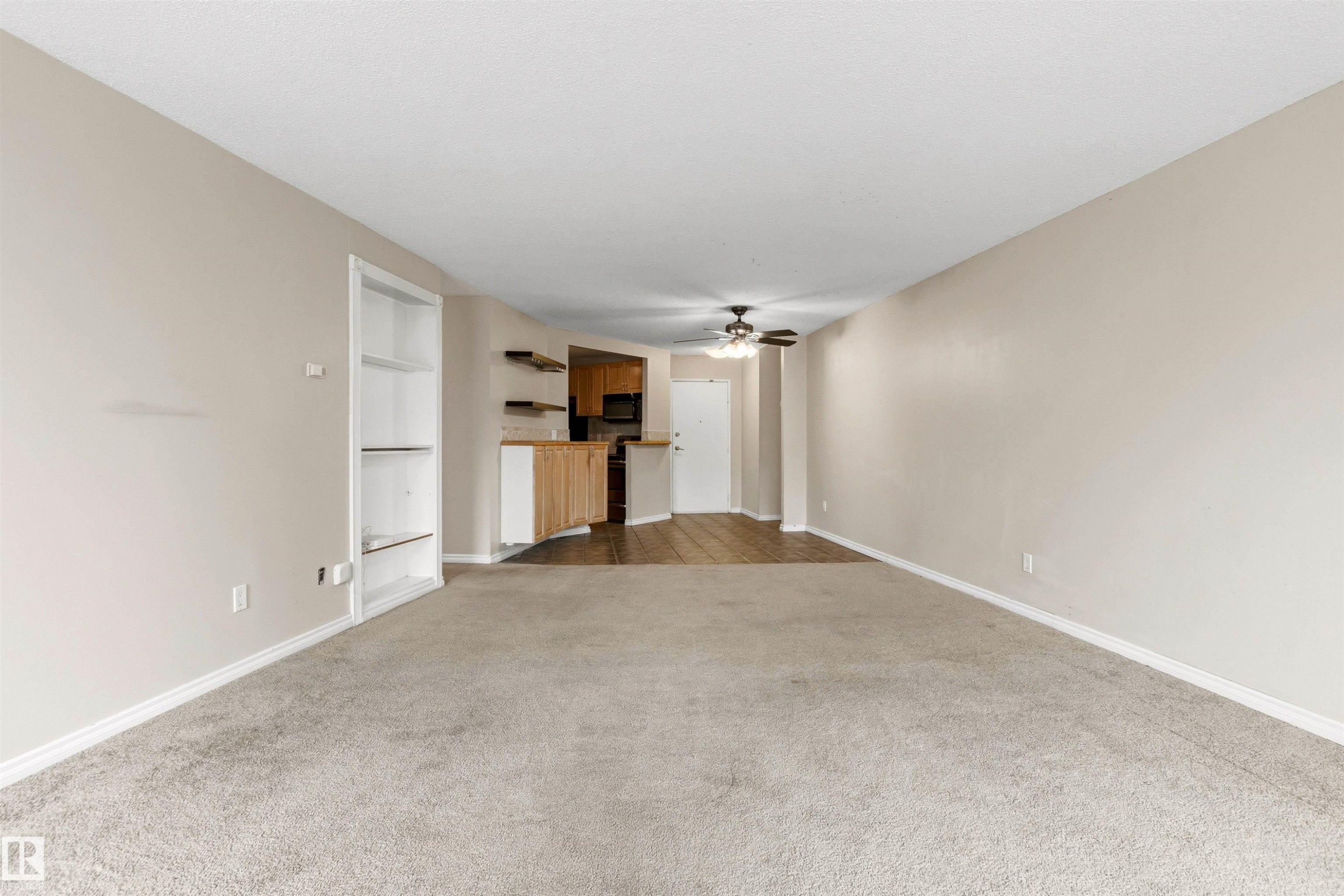 #303 10045 117 St Nw, Edmonton, AB