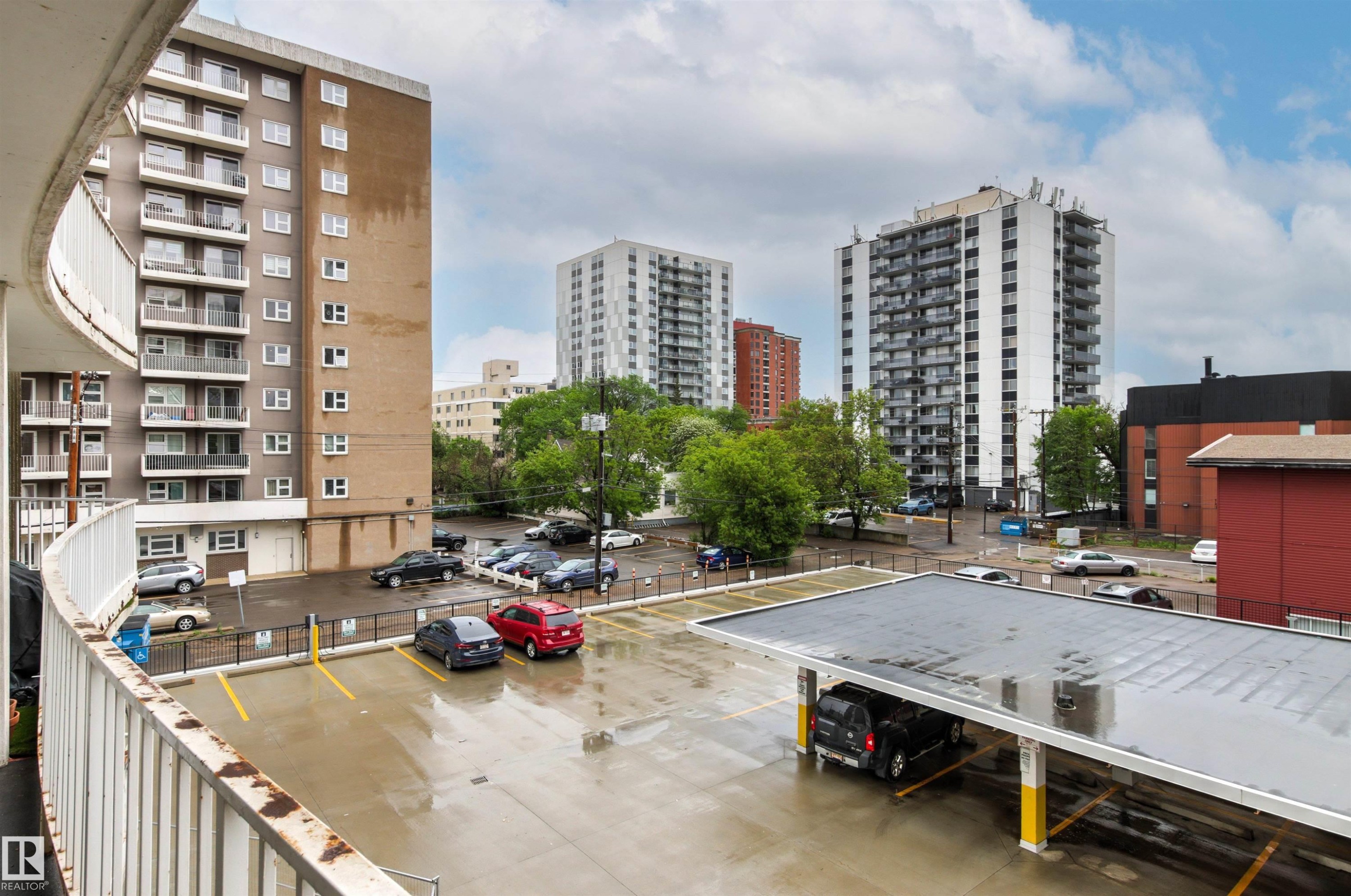 #303 10045 117 St Nw, Edmonton, AB