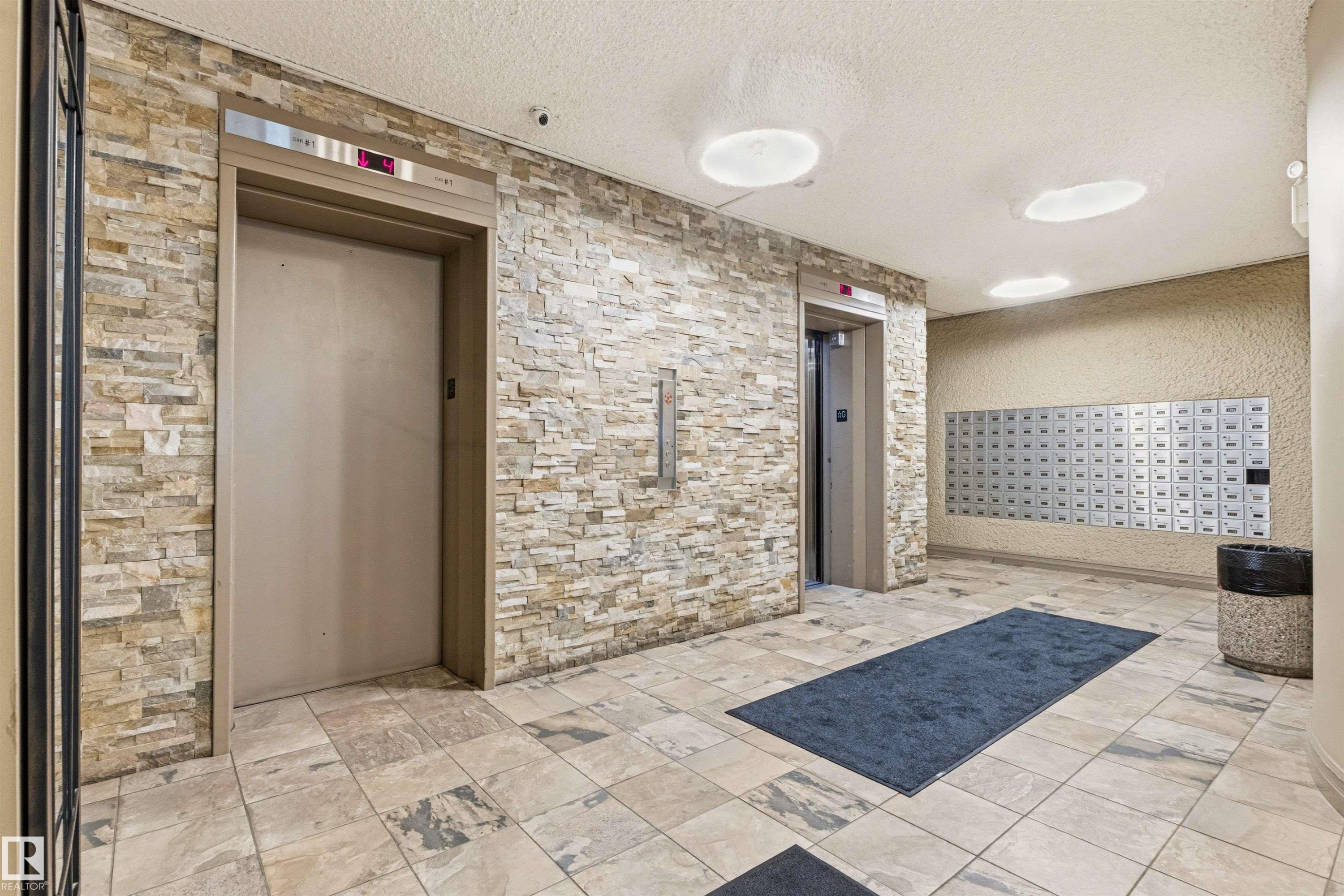 #303 10045 117 St Nw, Edmonton, AB