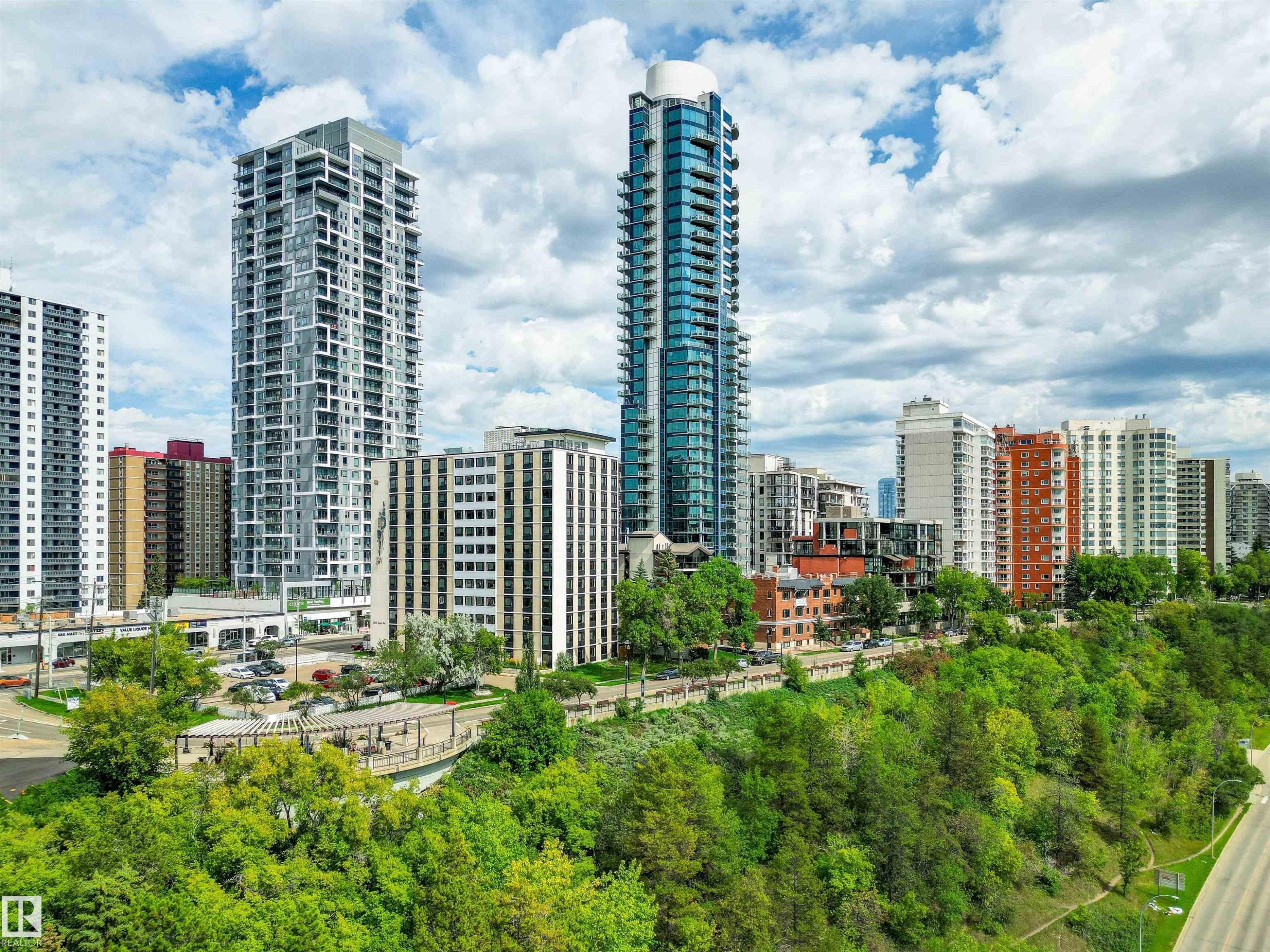 #303 10045 117 St Nw, Edmonton, AB
