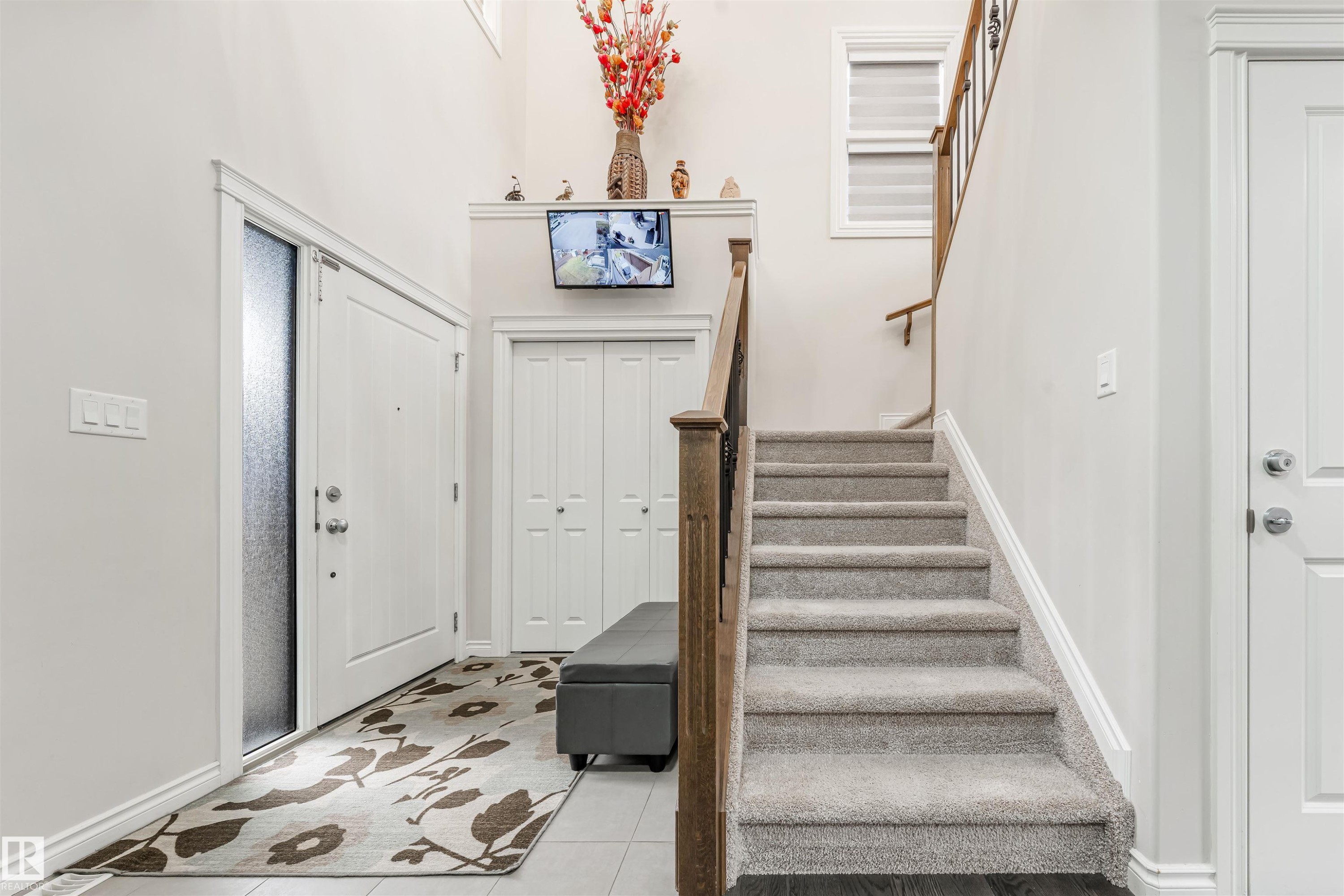 5907 19 Avenue, Edmonton, AB - Indoor Photo Showing Other Room