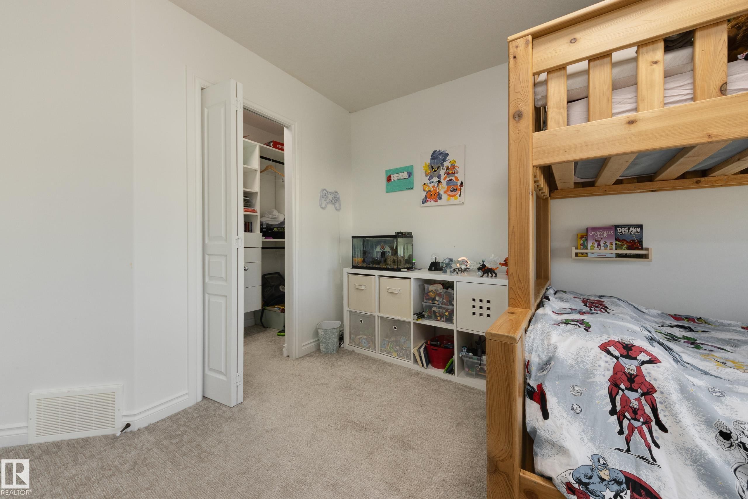 835 Armitage Wynd, Edmonton, AB - Indoor Photo Showing Bedroom