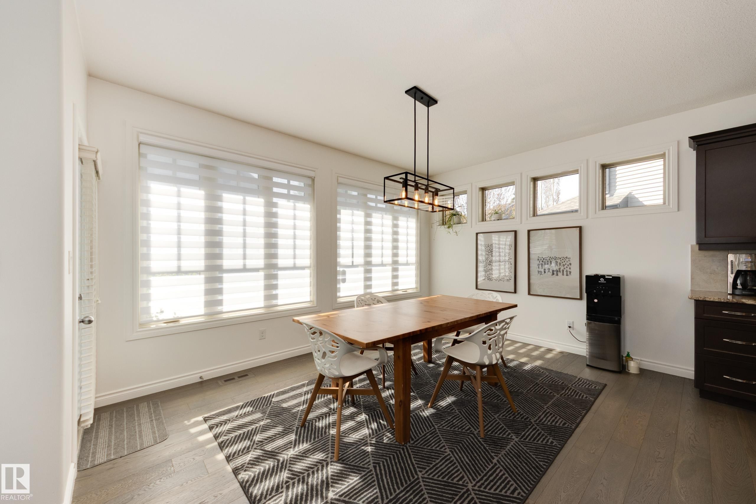 835 Armitage Wynd, Edmonton, AB - Indoor Photo Showing Dining Room