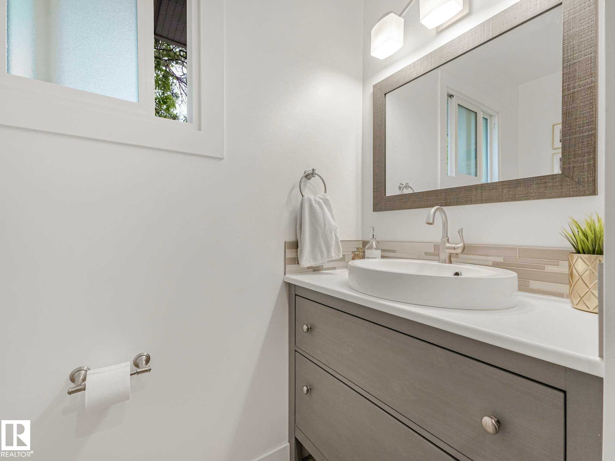 33 Huron Drive, Leduc, AB