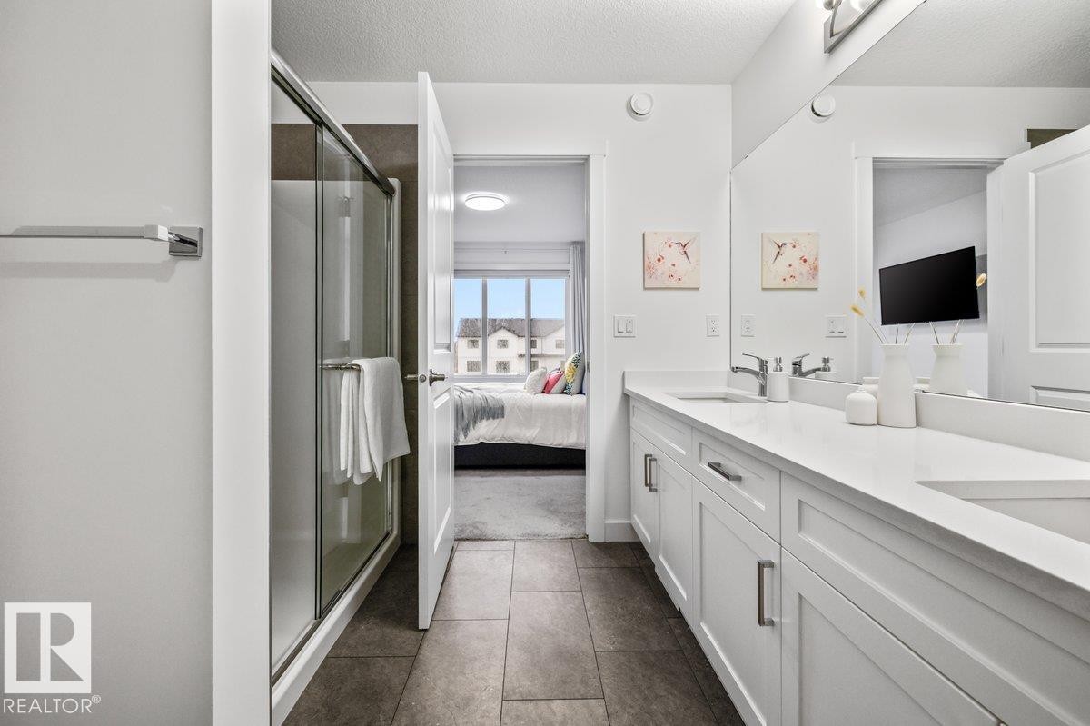 9307 221 Street, Edmonton, AB