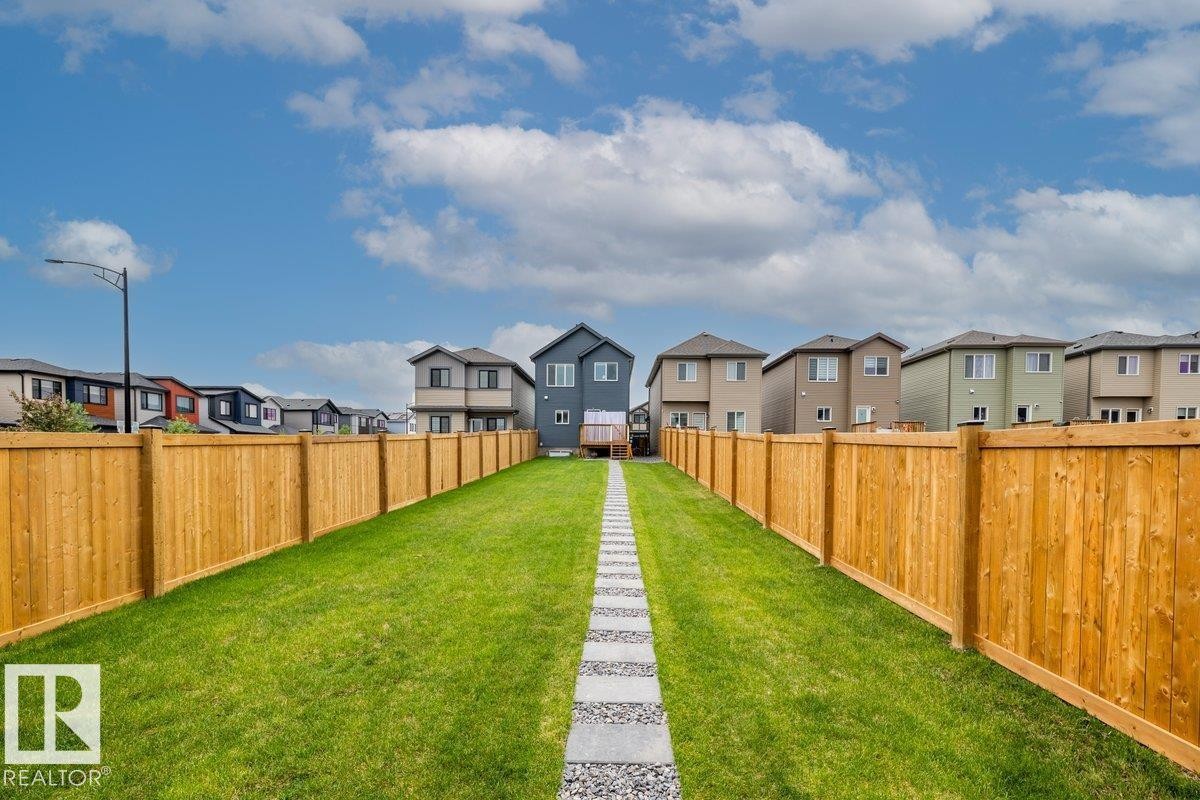 9307 221 Street, Edmonton, AB