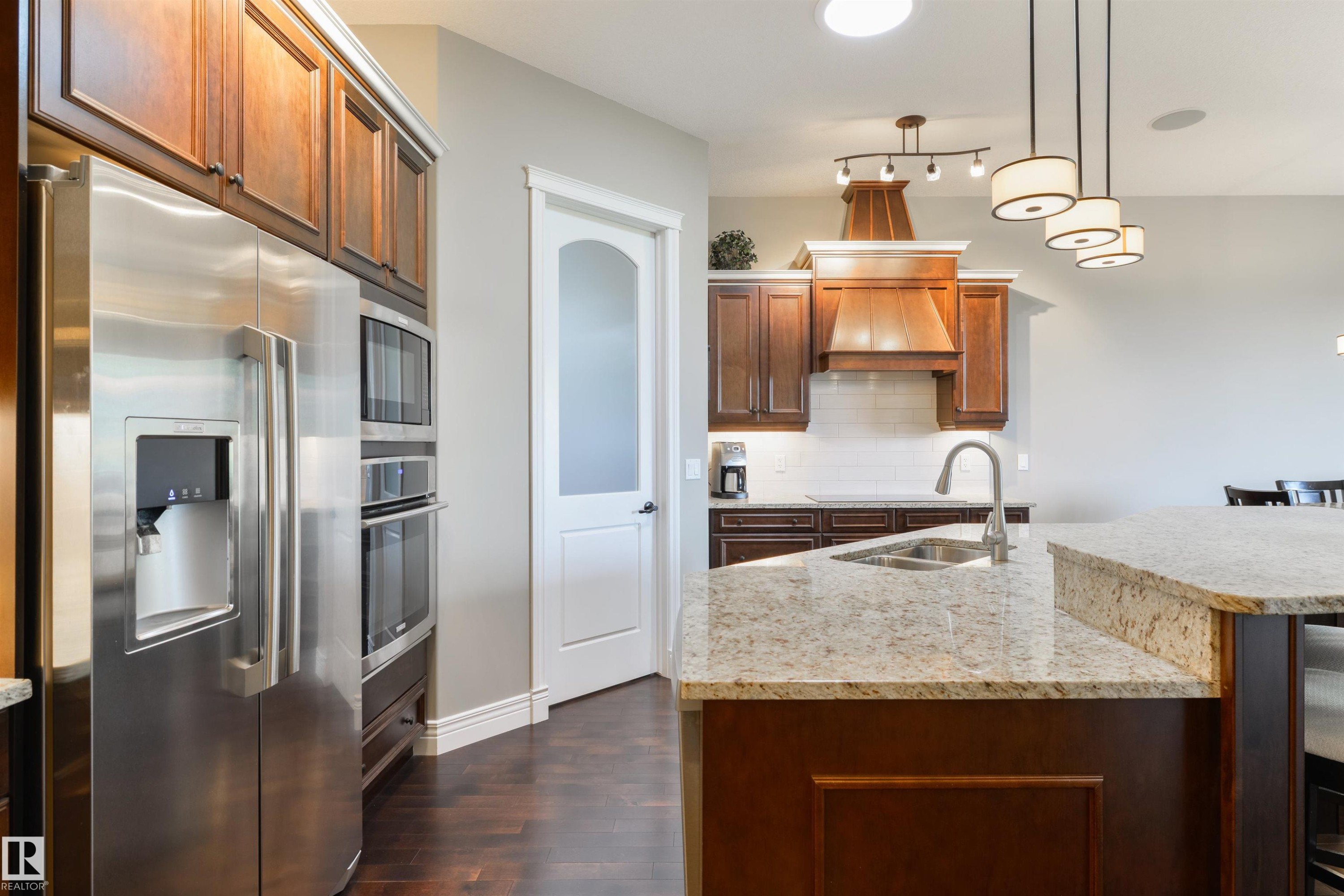 224 Ambleside Drive, Edmonton, AB