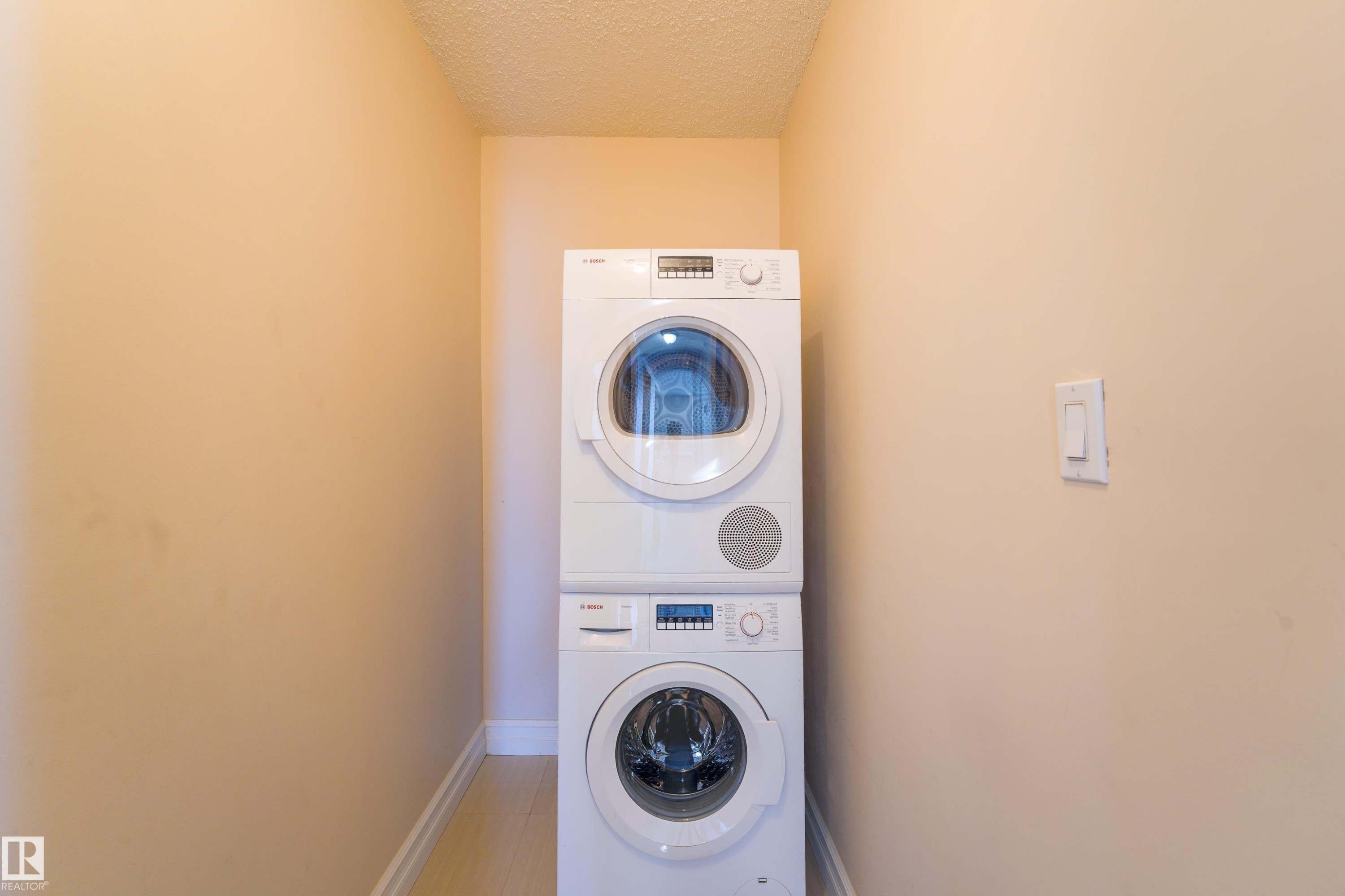 1501 11710 100 Avenue, Edmonton, AB