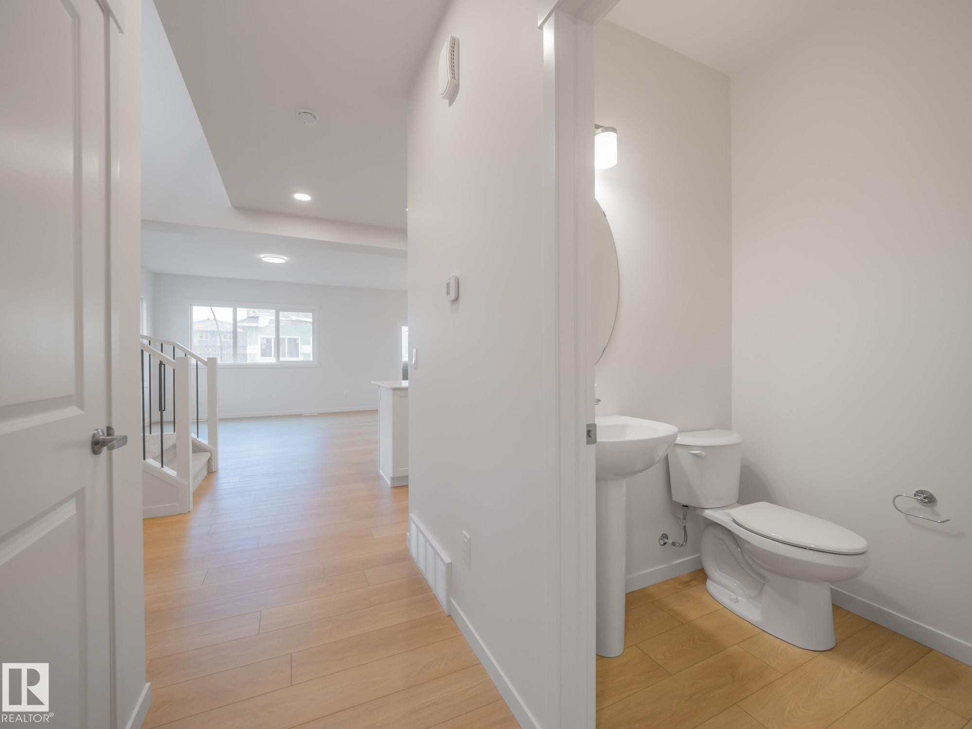 2420 205 Street, Edmonton, AB