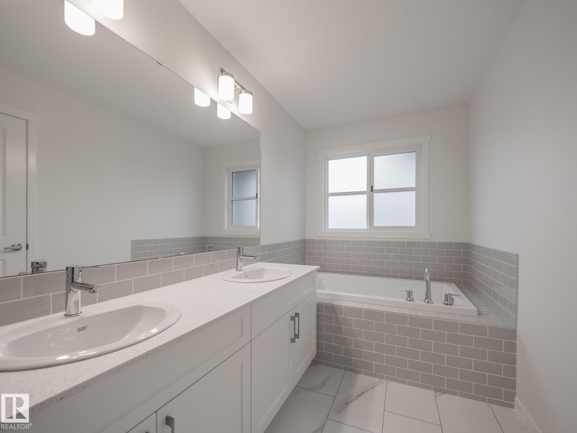 2420 205 Street, Edmonton, AB