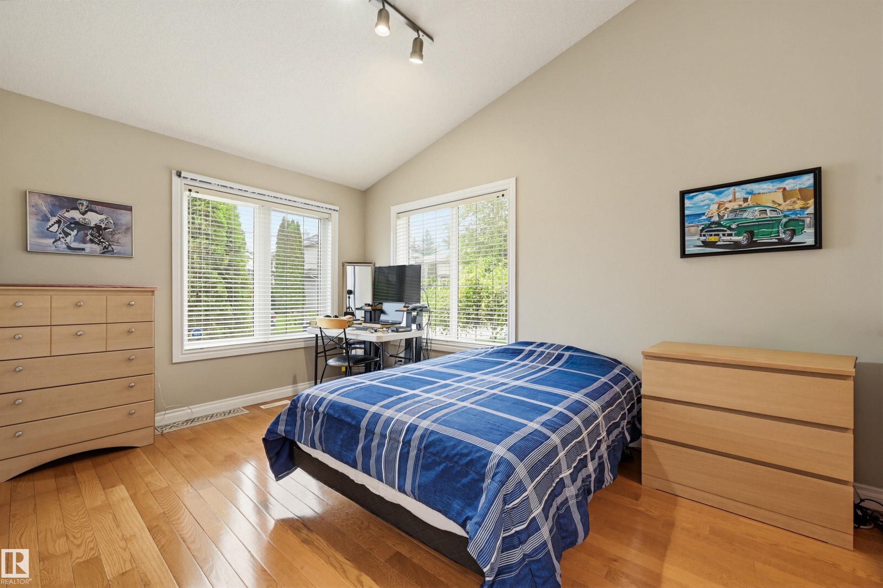 28 Prestige Point(E), Edmonton, AB