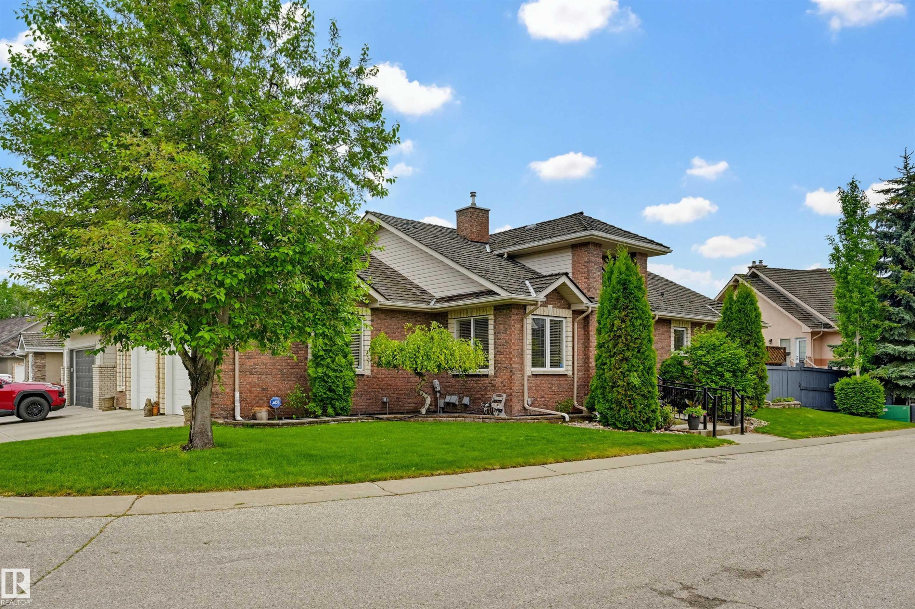 28 Prestige Point(E), Edmonton, AB