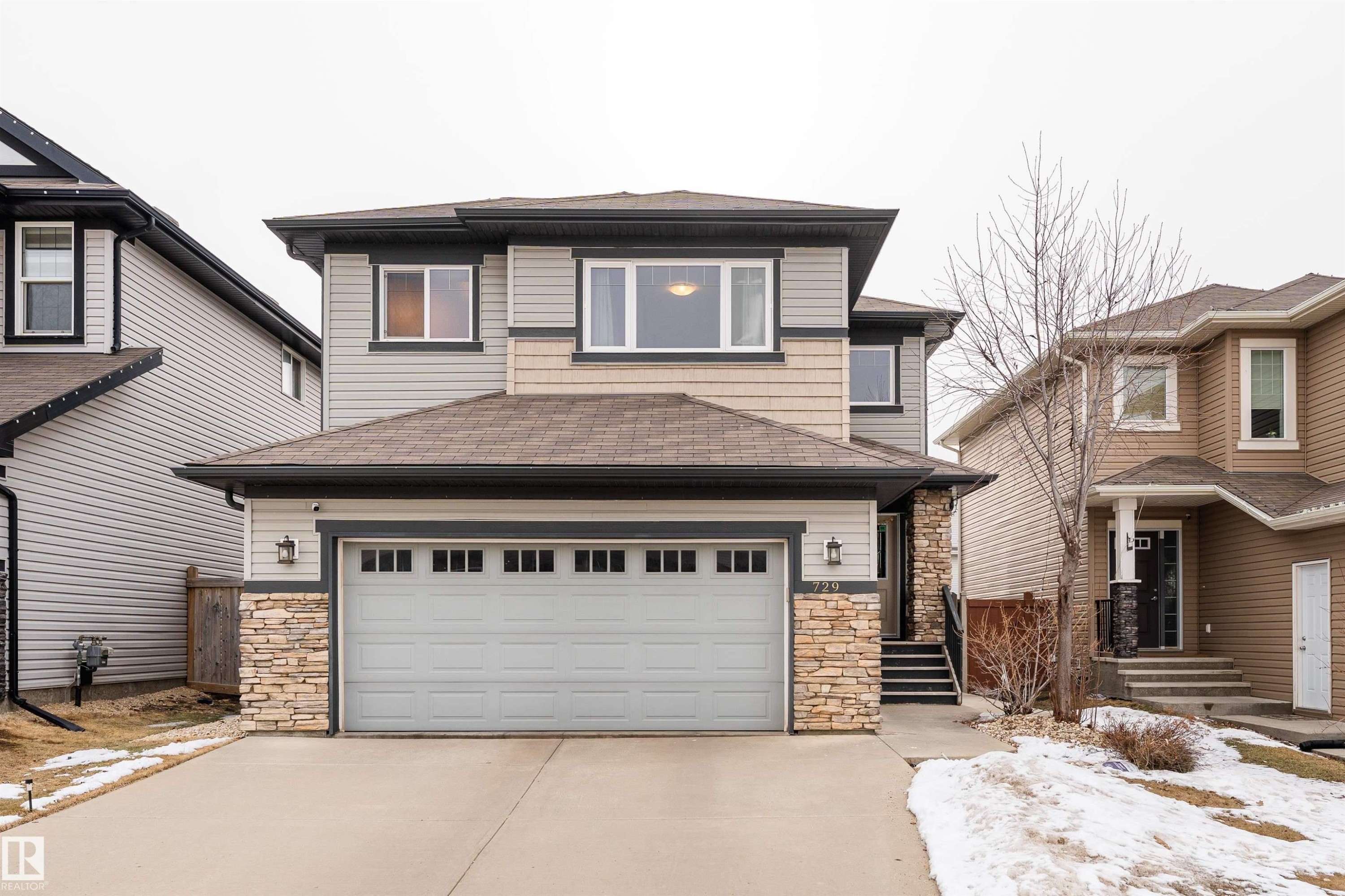 729 37A Avenue, Edmonton, AB - Outdoor With Facade