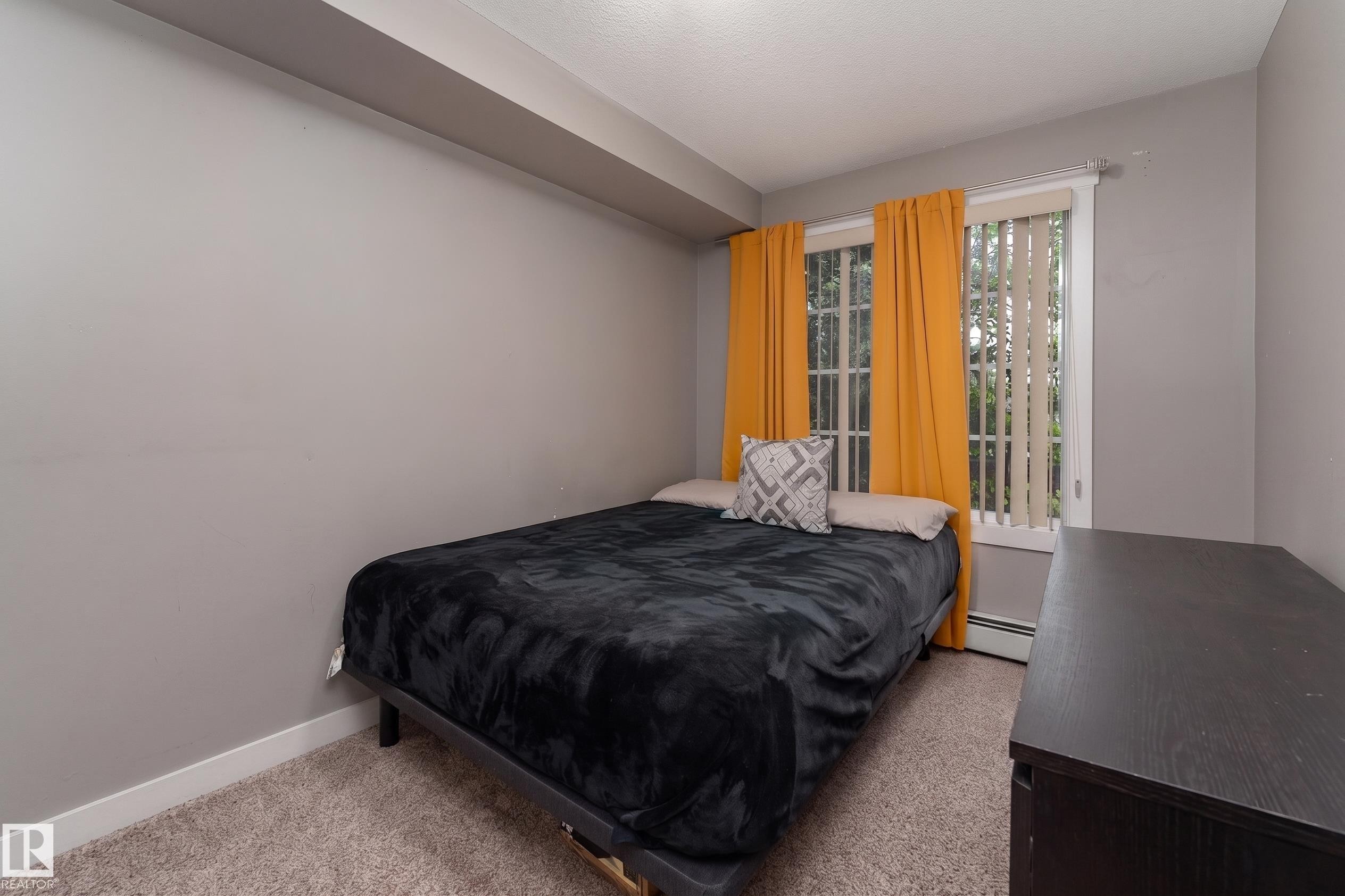 #115 3670 139 Av Nw, Edmonton, AB - Indoor Photo Showing Bedroom
