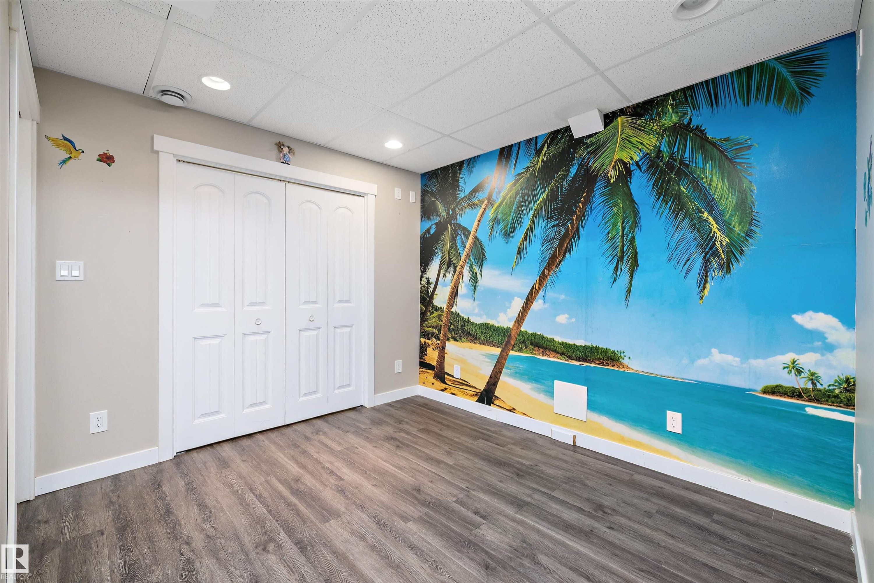 2914 18A Avenue, Edmonton, AB - Indoor Photo Showing Other Room