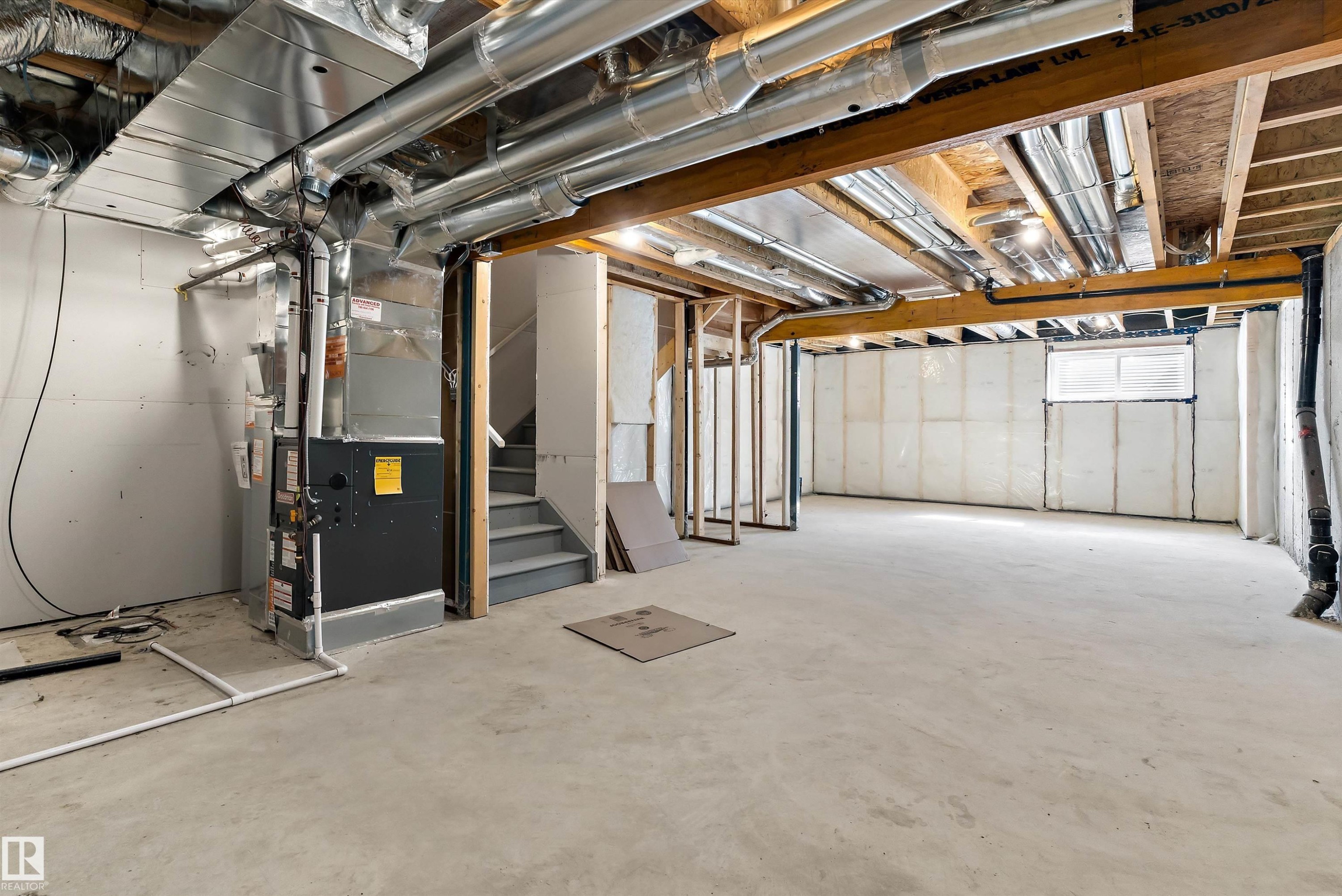 5633 Hawthorn Way Sw, Edmonton, AB - Indoor Photo Showing Basement