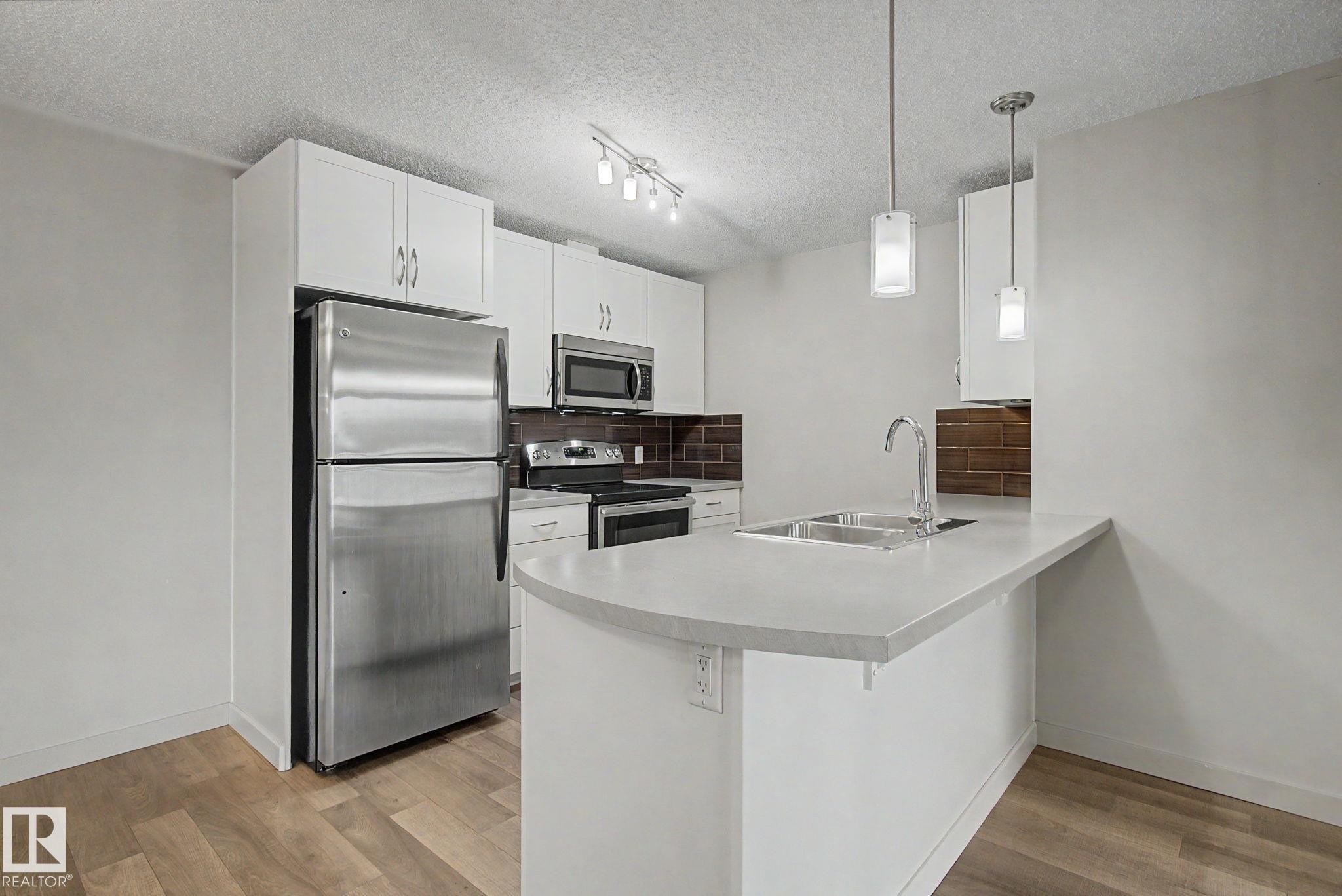 359 7805 71 Street, Edmonton, AB