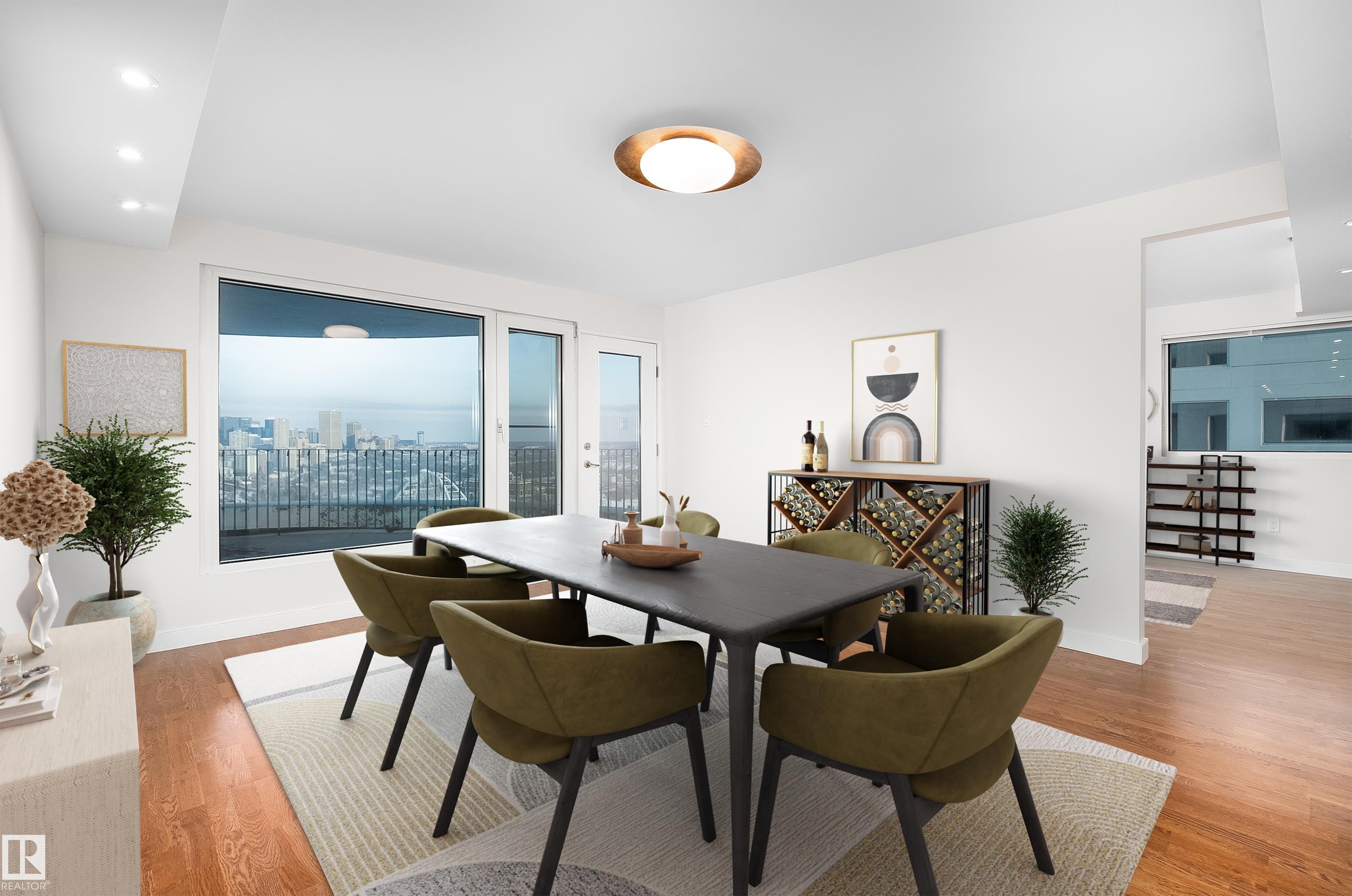 #1402 10731 Saskatchewan Dr Nw, Edmonton, AB - Indoor Photo Showing Dining Room