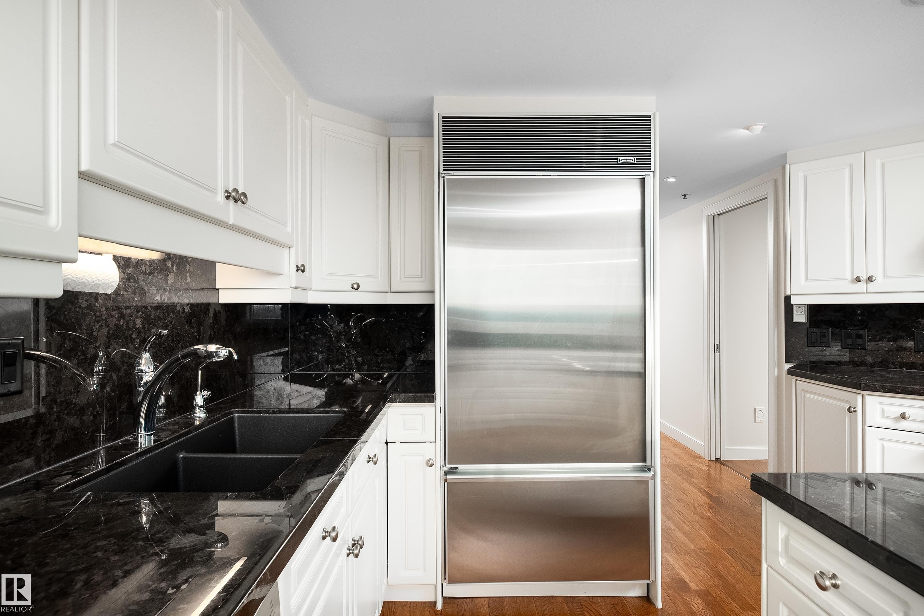 #1402 10731 Saskatchewan Dr Nw, Edmonton, AB - Indoor Photo Showing Kitchen With Double Sink