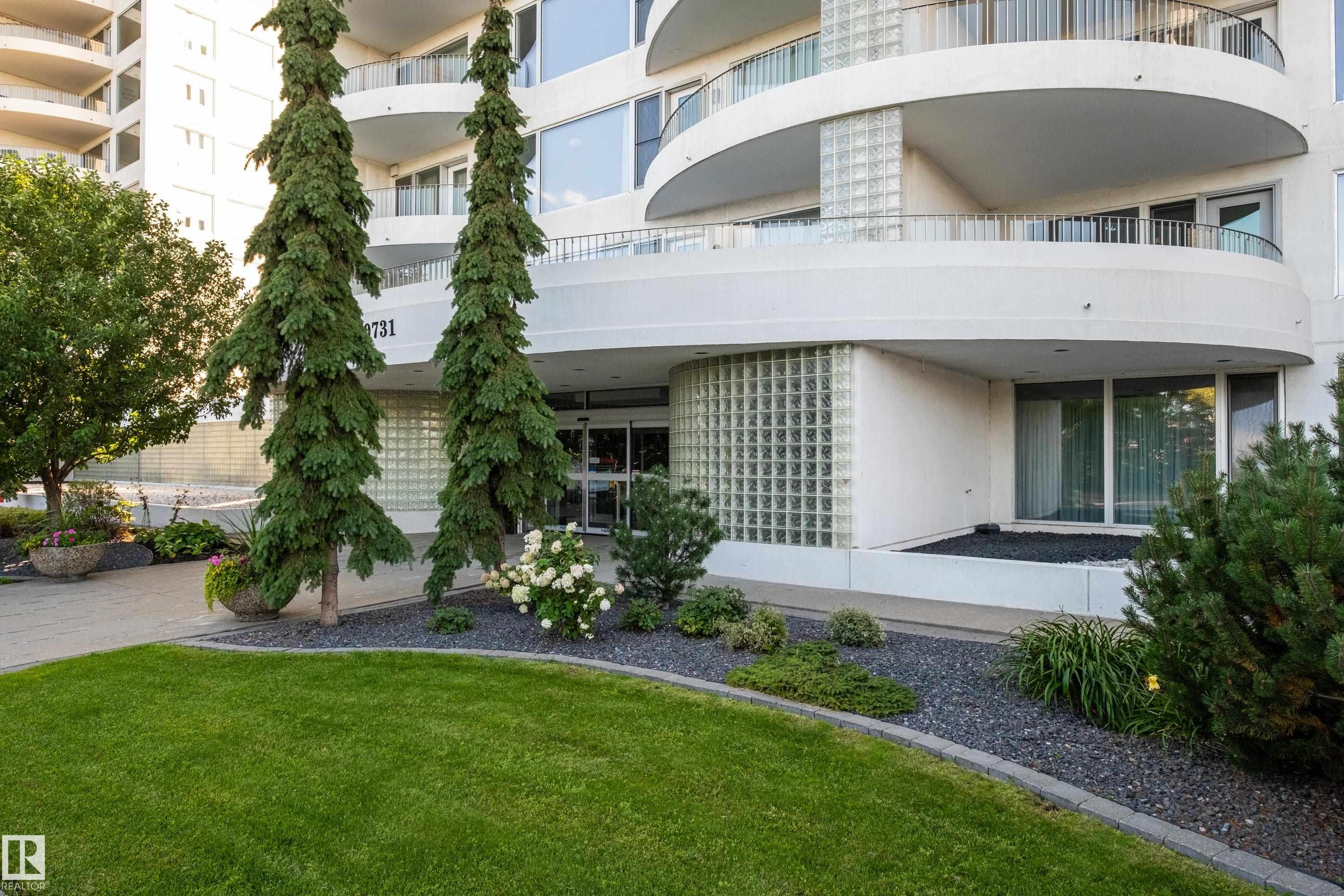 #1402 10731 Saskatchewan Dr Nw, Edmonton, AB - Outdoor
