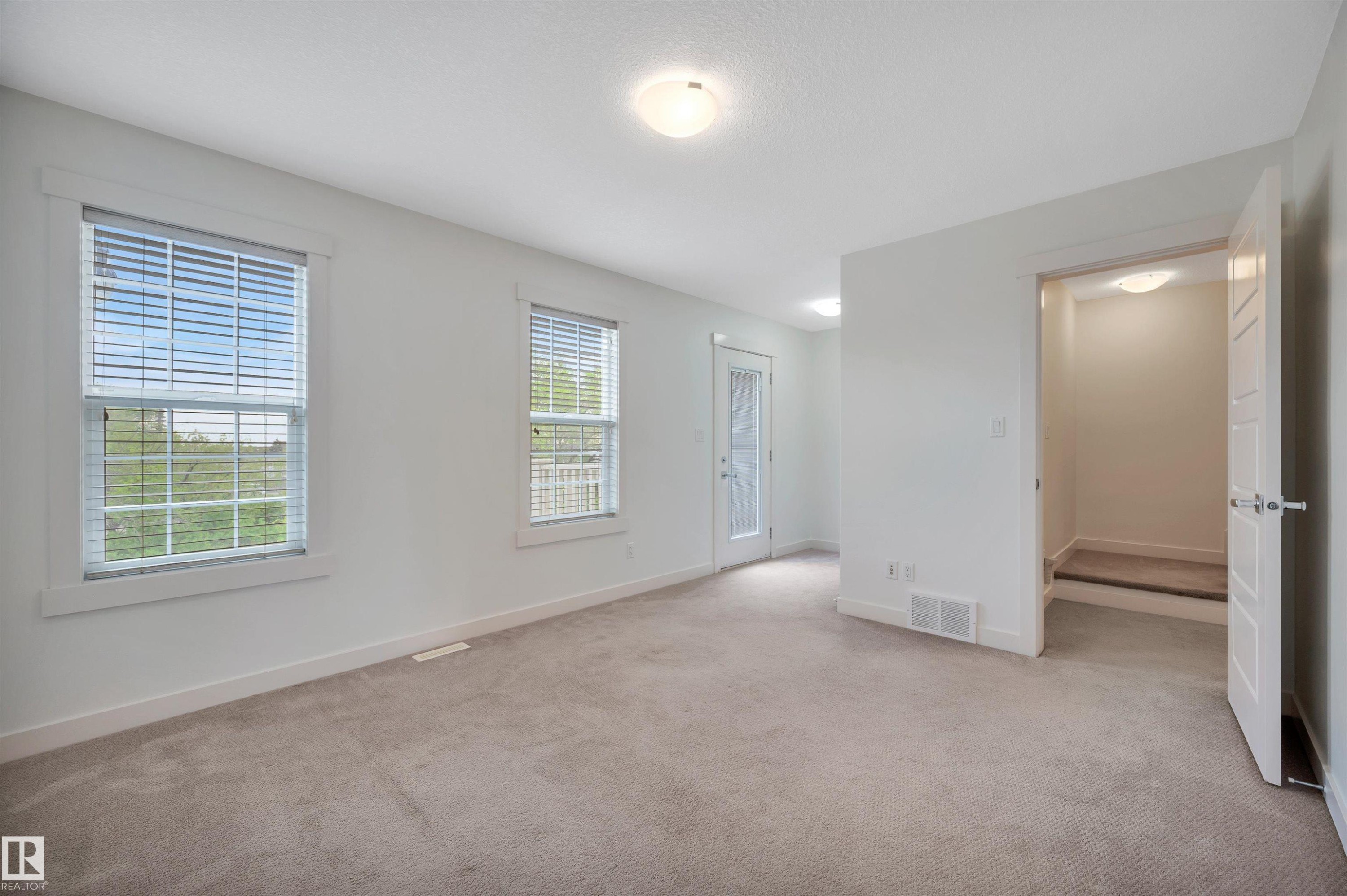 908 Valour Way, Edmonton, AB - Indoor Photo Showing Other Room