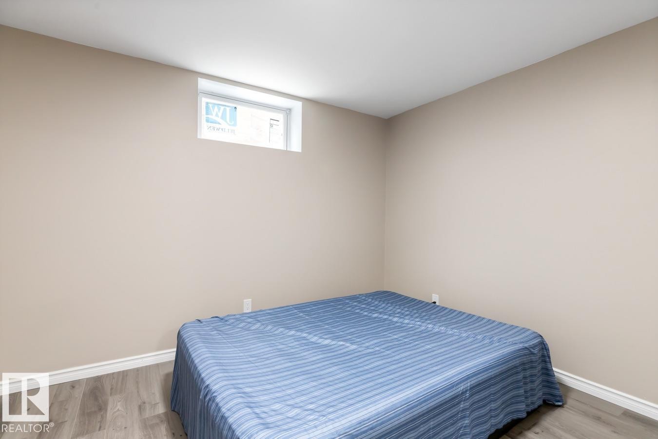 6303 89 Avenue Nw, Edmonton, AB - Indoor Photo Showing Bedroom