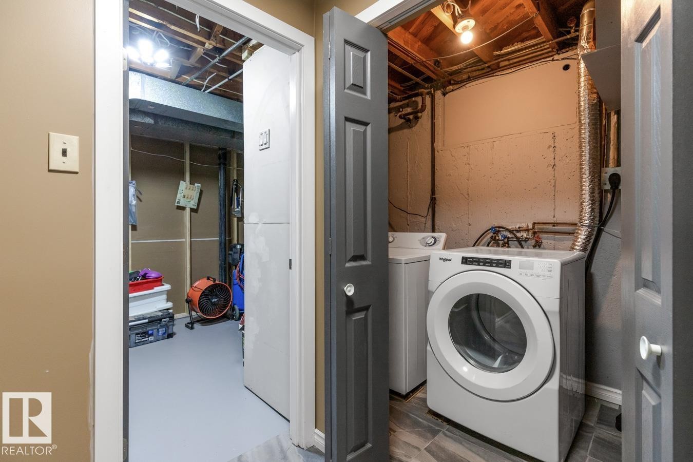6303 89 Avenue Nw, Edmonton, AB - Indoor Photo Showing Laundry Room