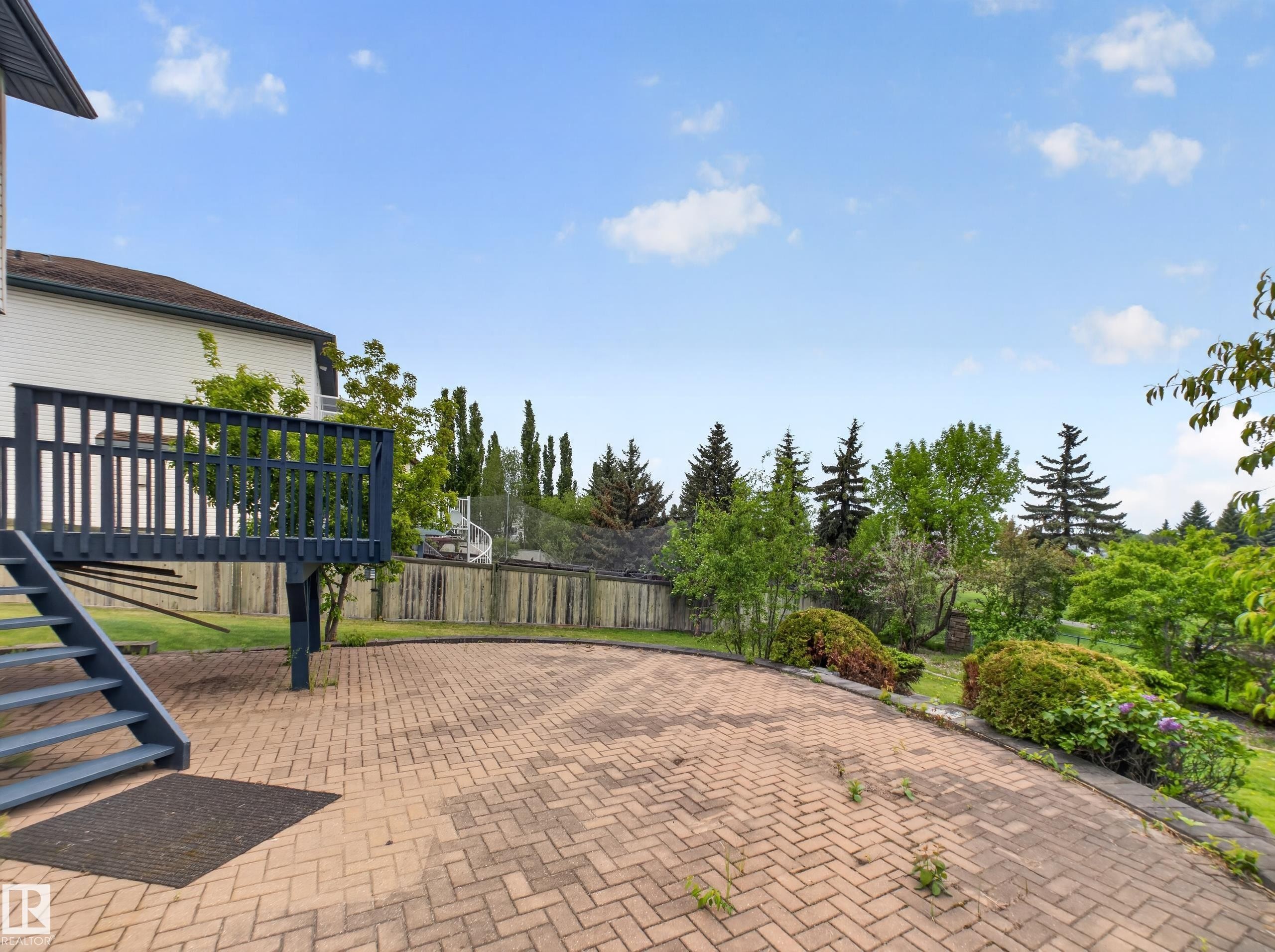 1381 Breckenridge Drive, Edmonton, AB - Outdoor