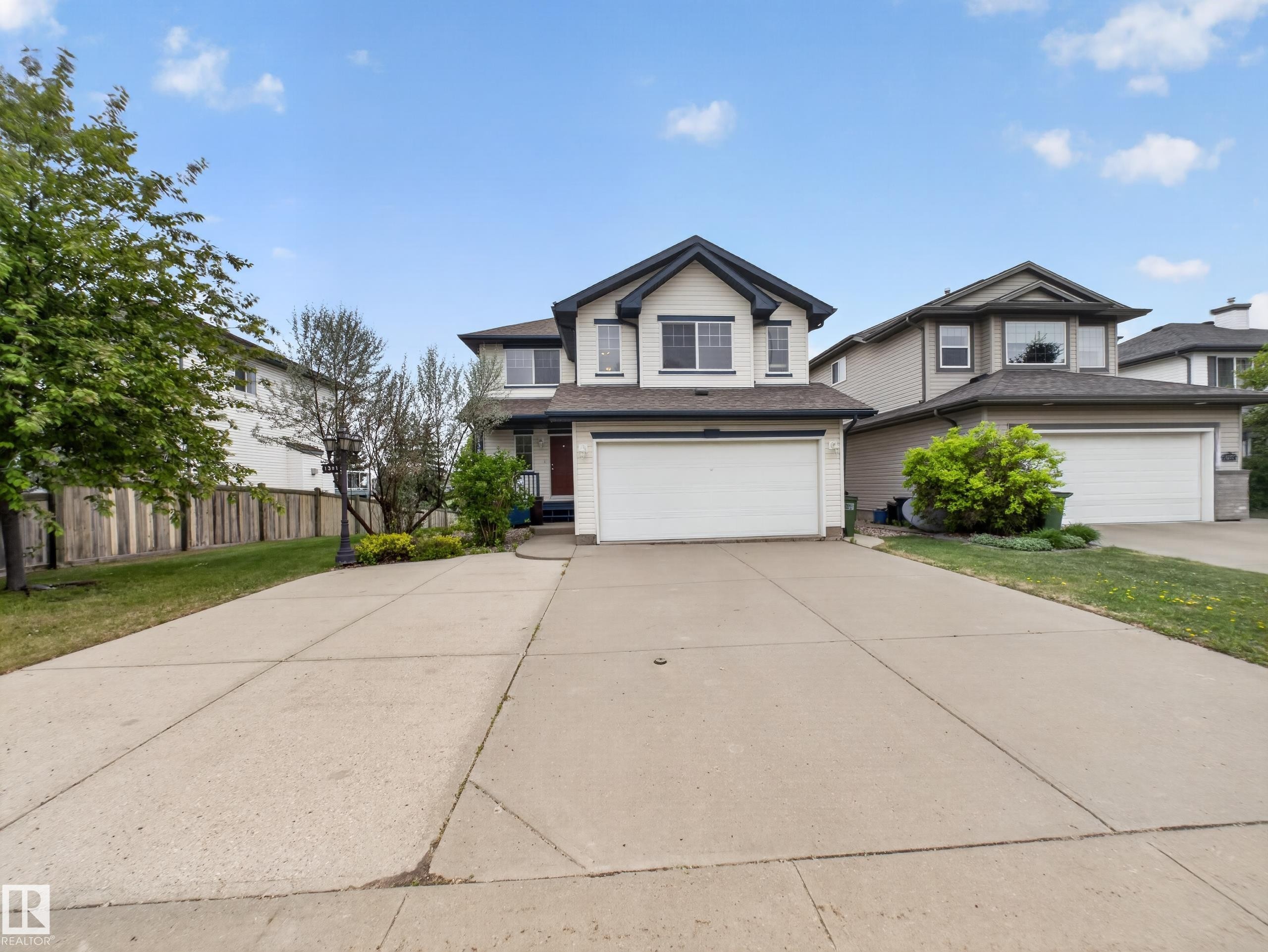 1381 Breckenridge Drive, Edmonton, AB - Outdoor With Facade