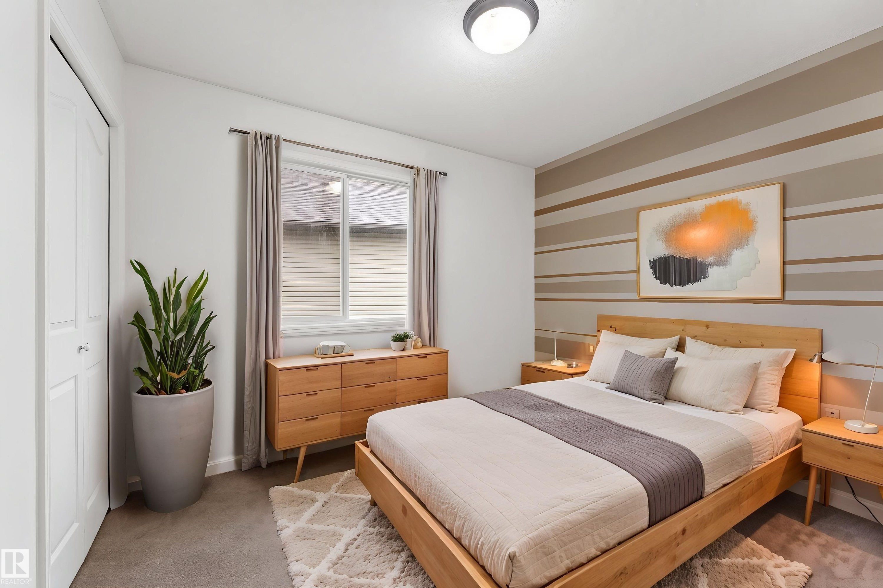 1951 120 Street Sw, Edmonton, AB - Indoor Photo Showing Bedroom