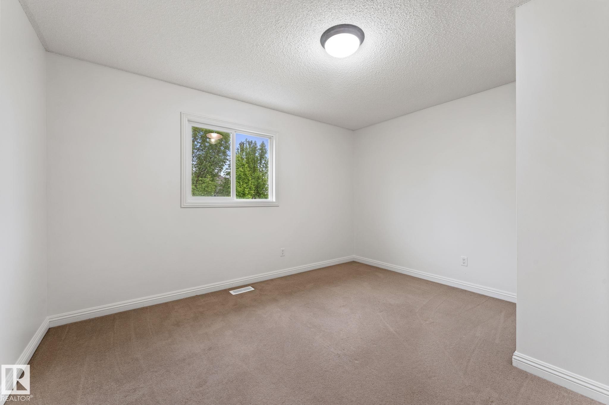 1951 120 Street Sw, Edmonton, AB - Indoor Photo Showing Other Room