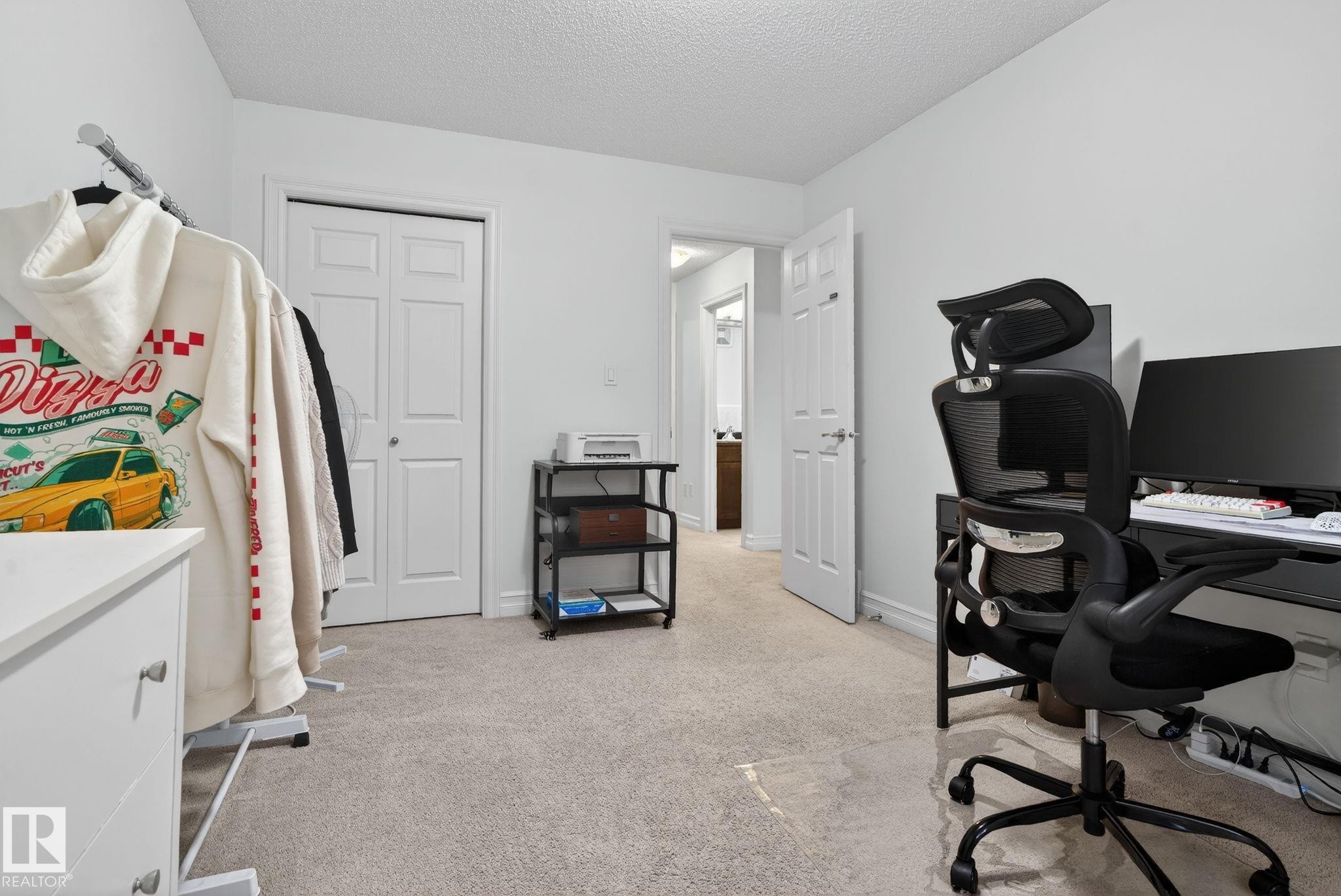1014 162 St Sw, Edmonton, AB - Indoor Photo Showing Office