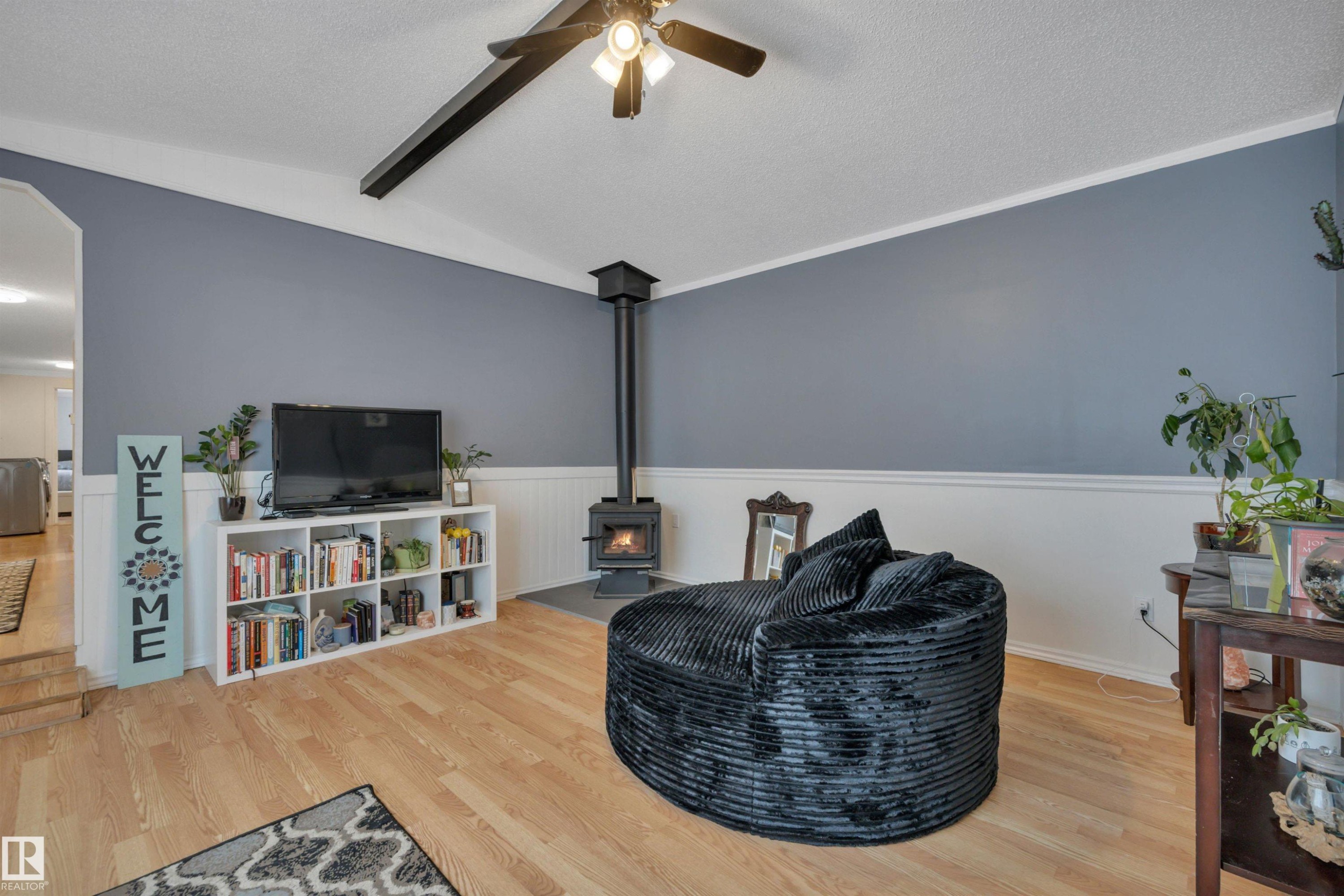 140 Evergreen Park, Edmonton, AB - Indoor