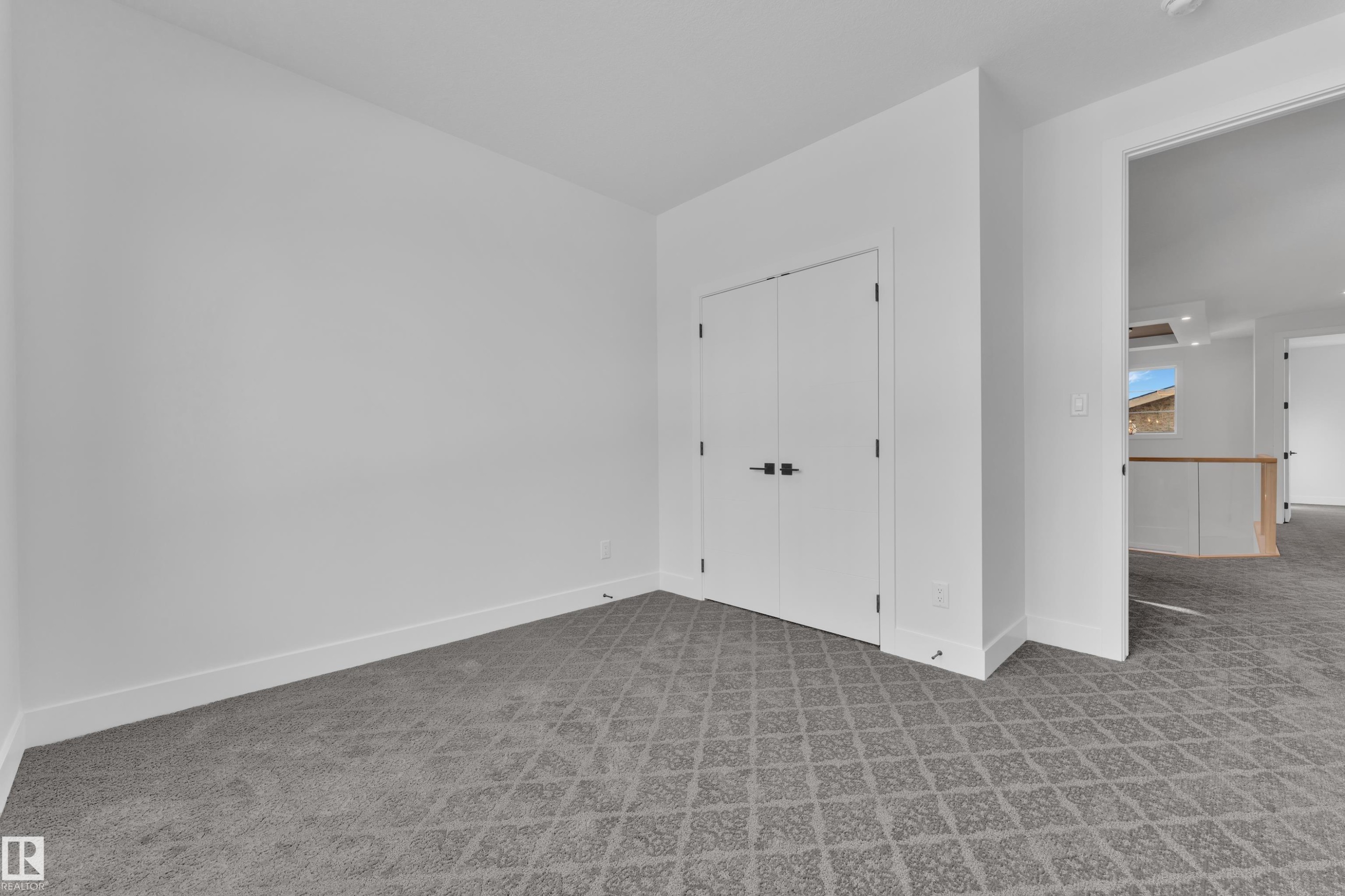 6111 Crawford Drive, Edmonton, AB - Indoor Photo Showing Other Room