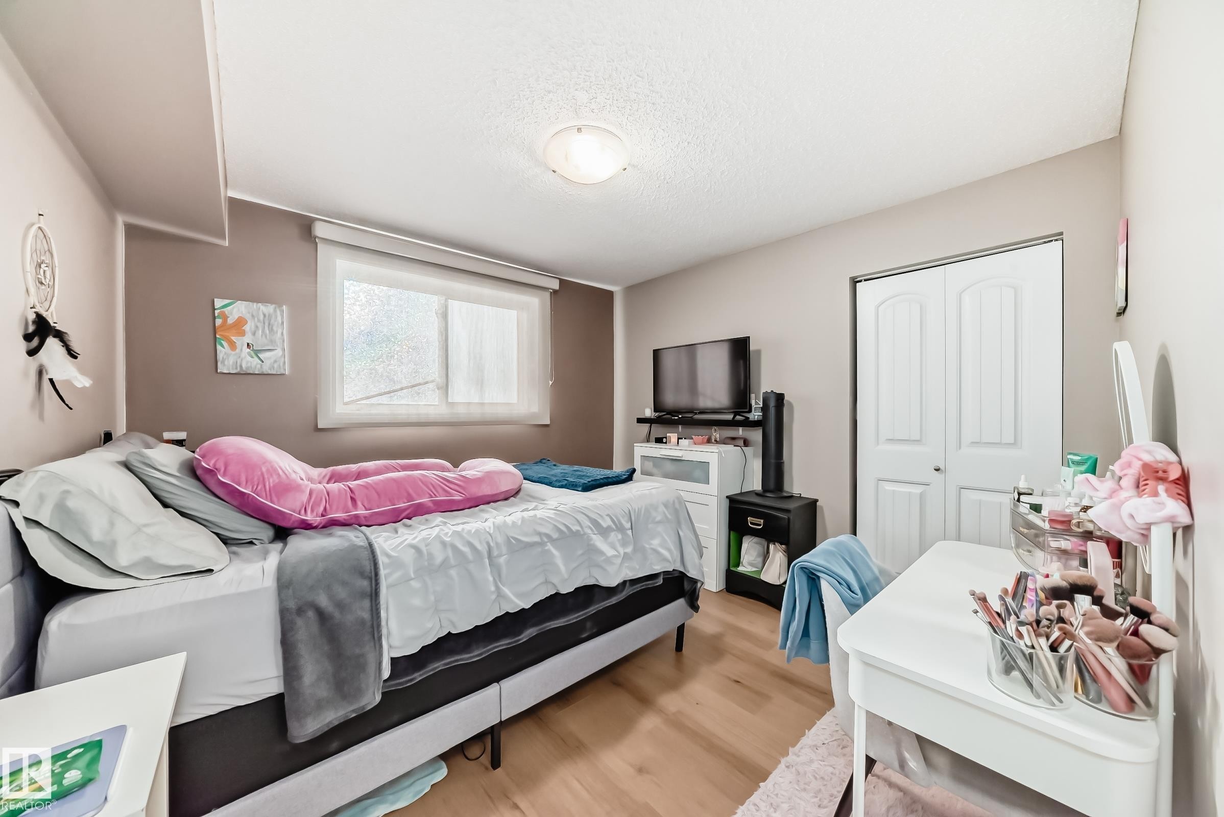 102 10149 83 Avenue, Edmonton, AB - Indoor Photo Showing Bedroom