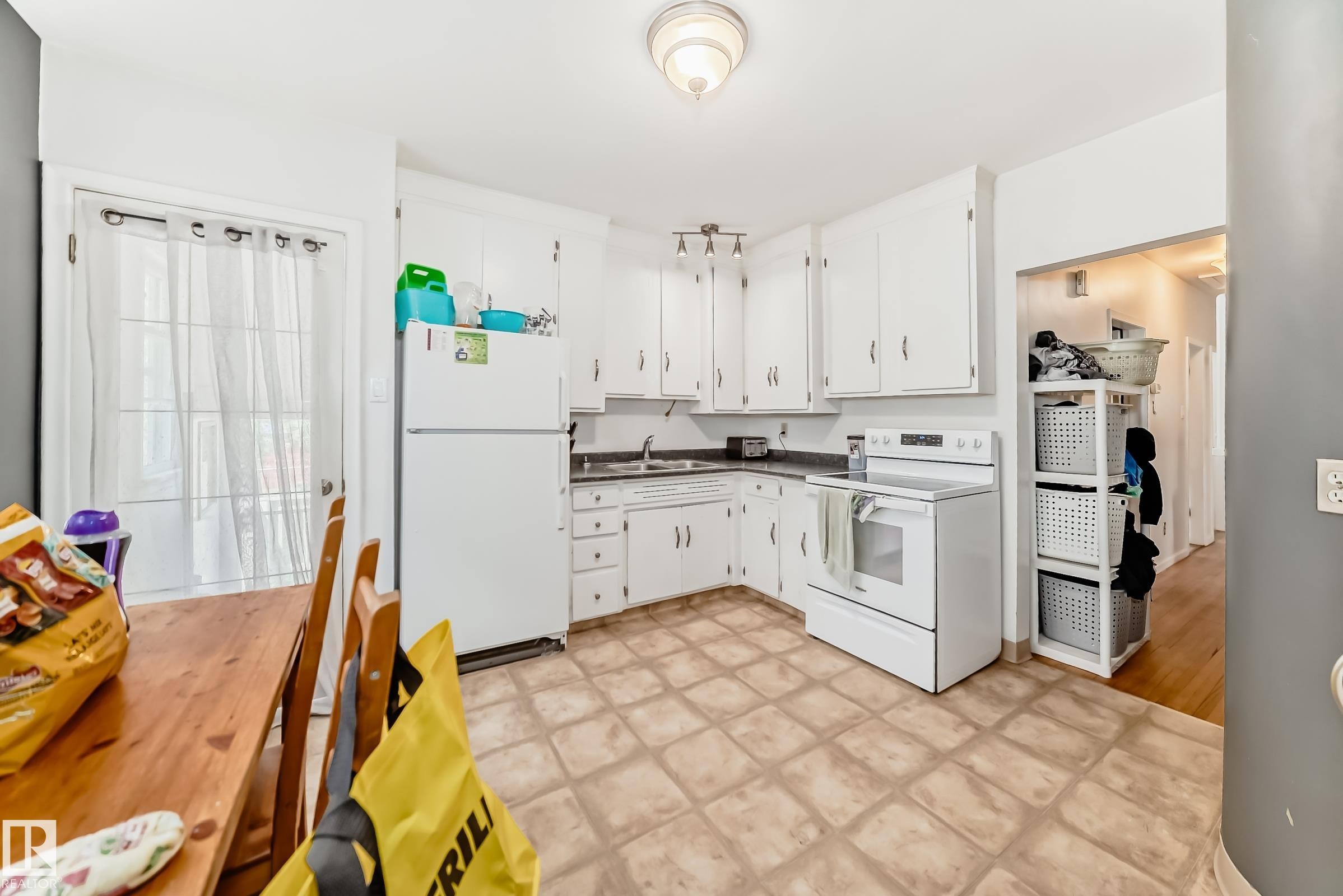 10958 65 Avenue, Edmonton, AB