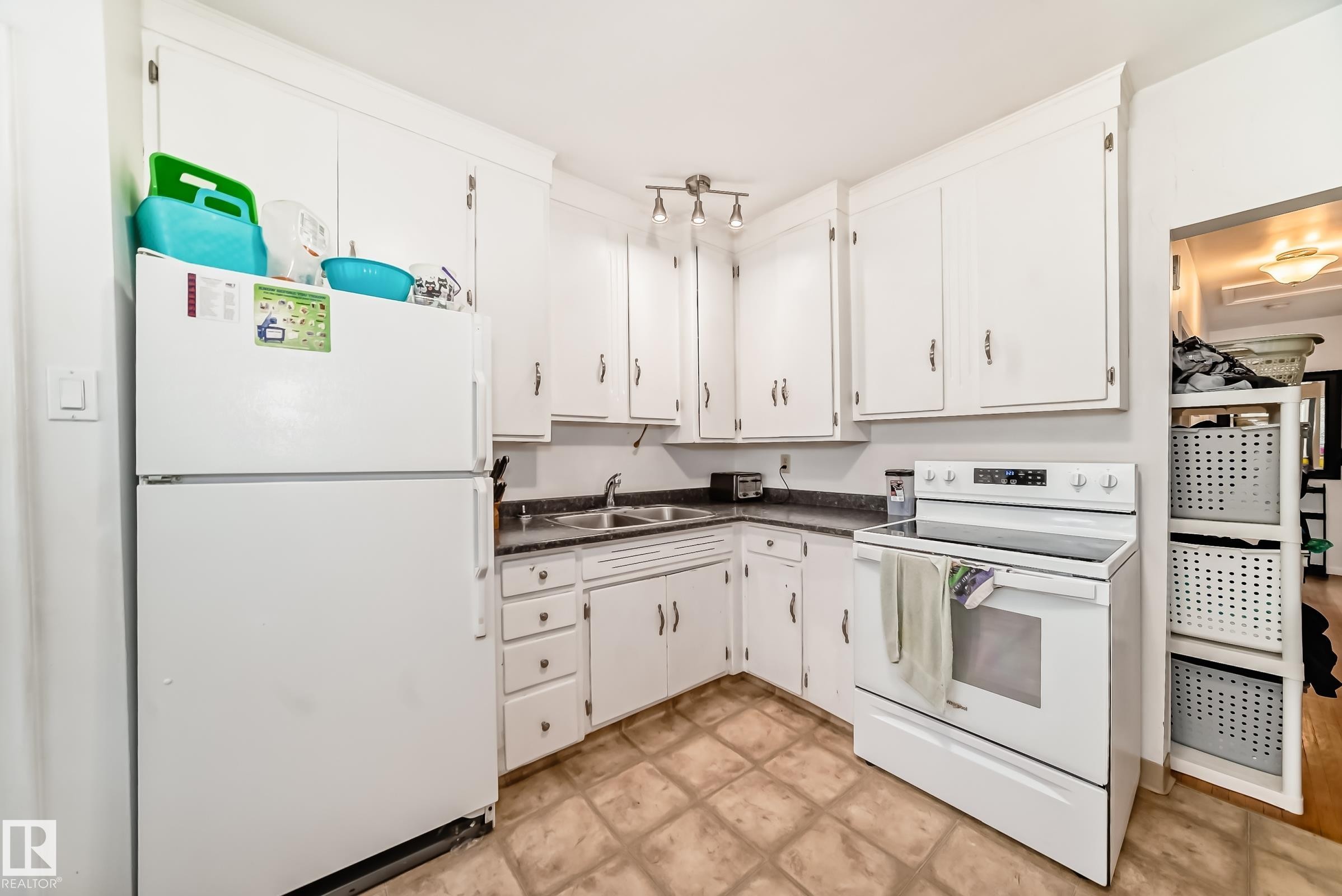 10958 65 Avenue, Edmonton, AB