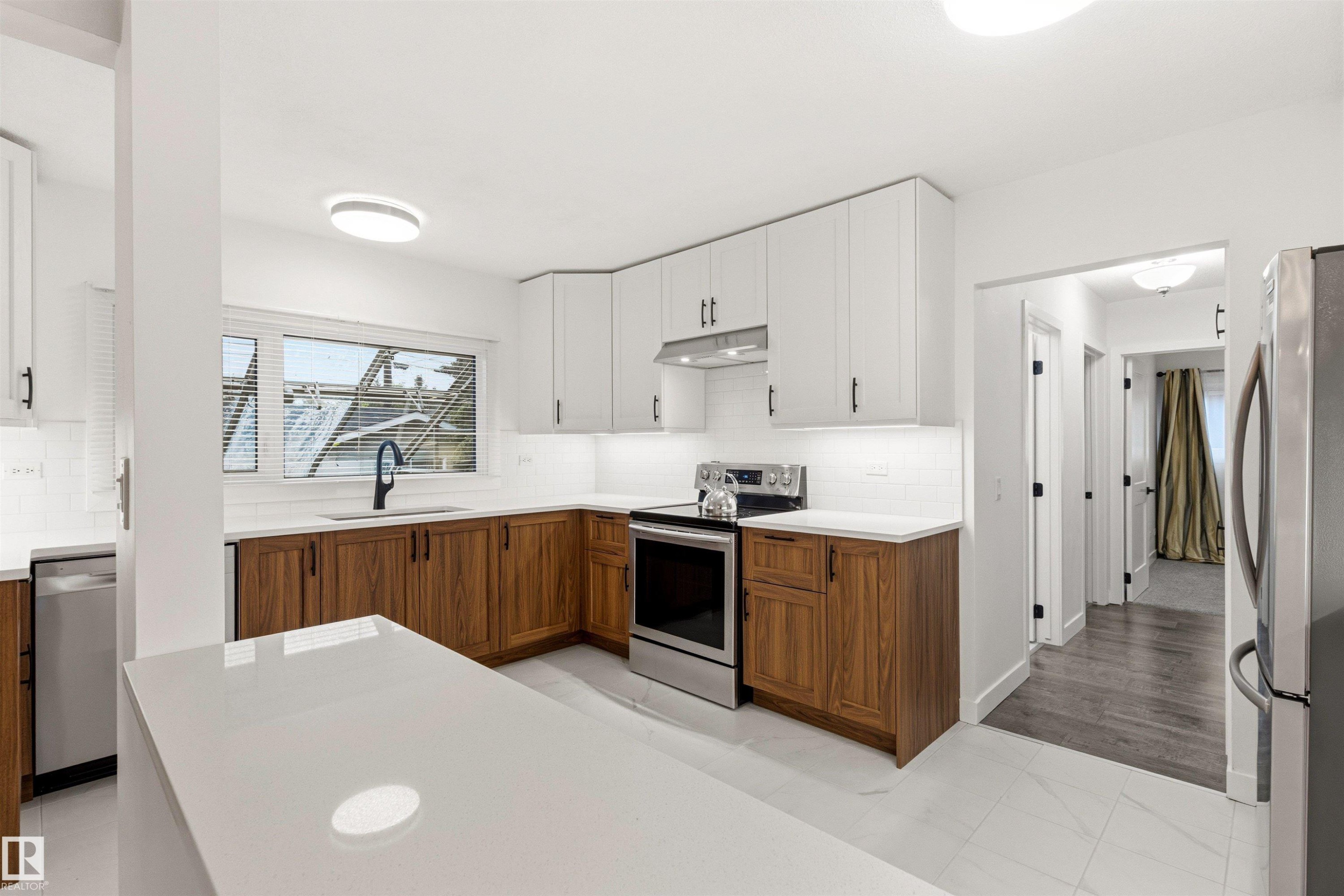 11135 49 Avenue, Edmonton, AB