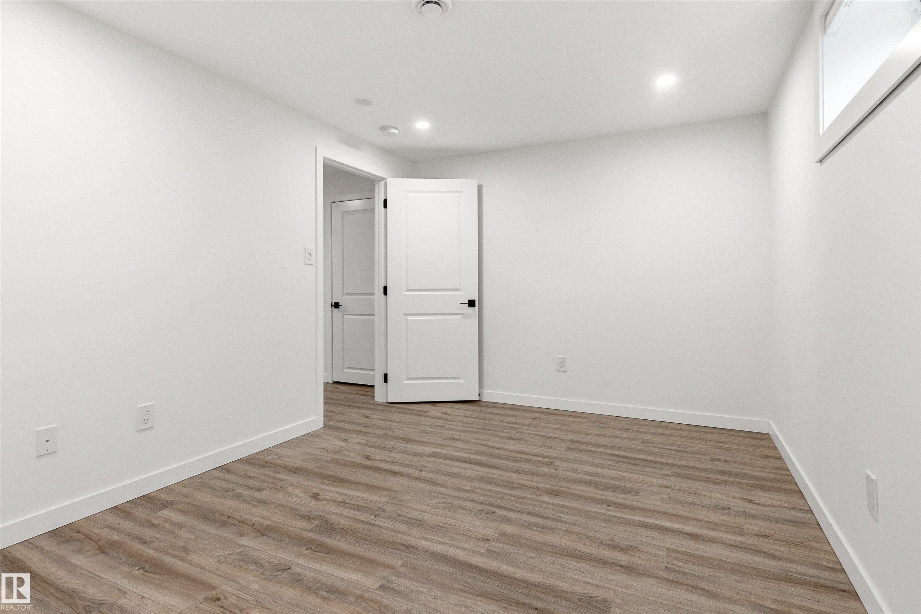 11135 49 Avenue, Edmonton, AB