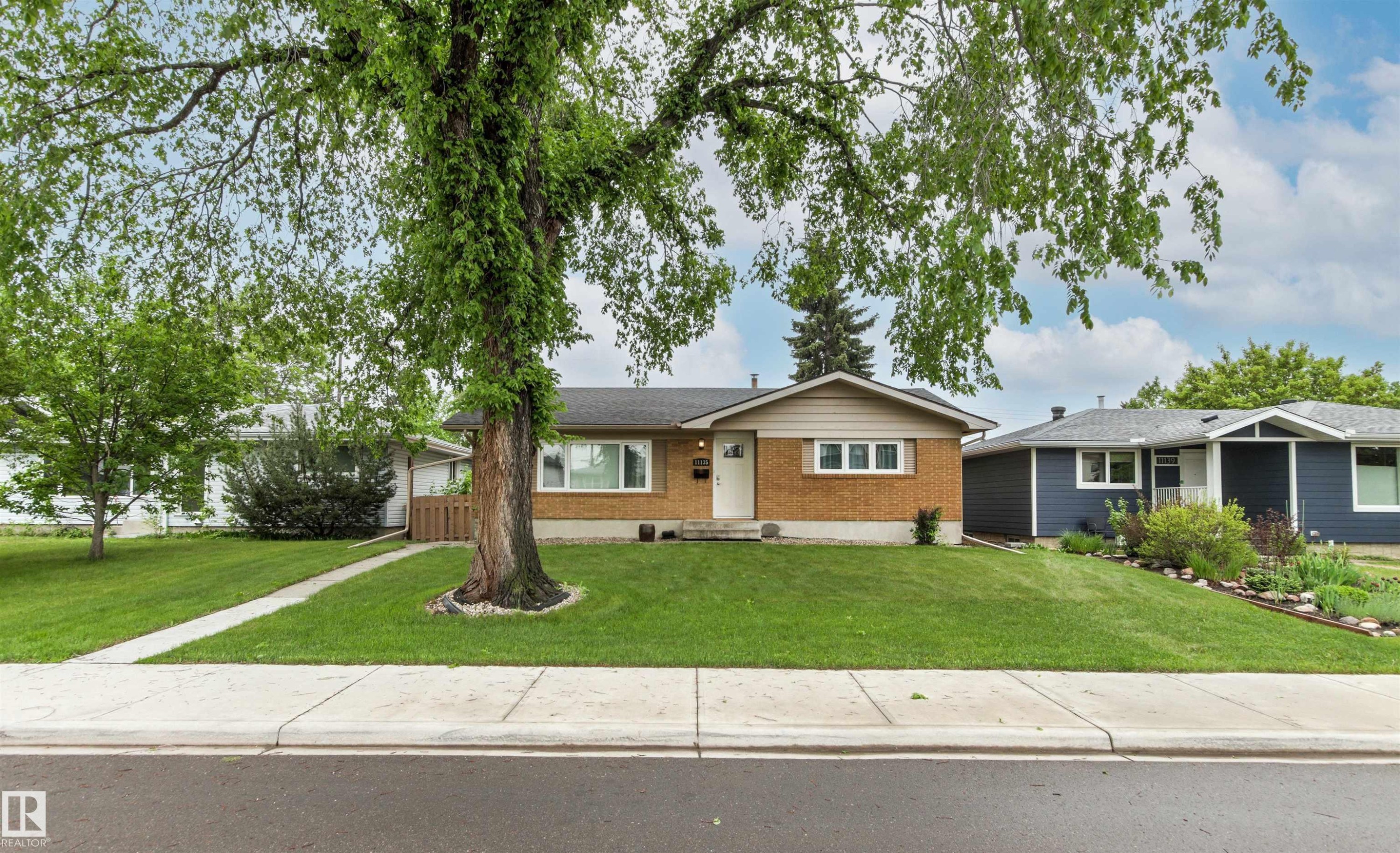 11135 49 Avenue, Edmonton, AB