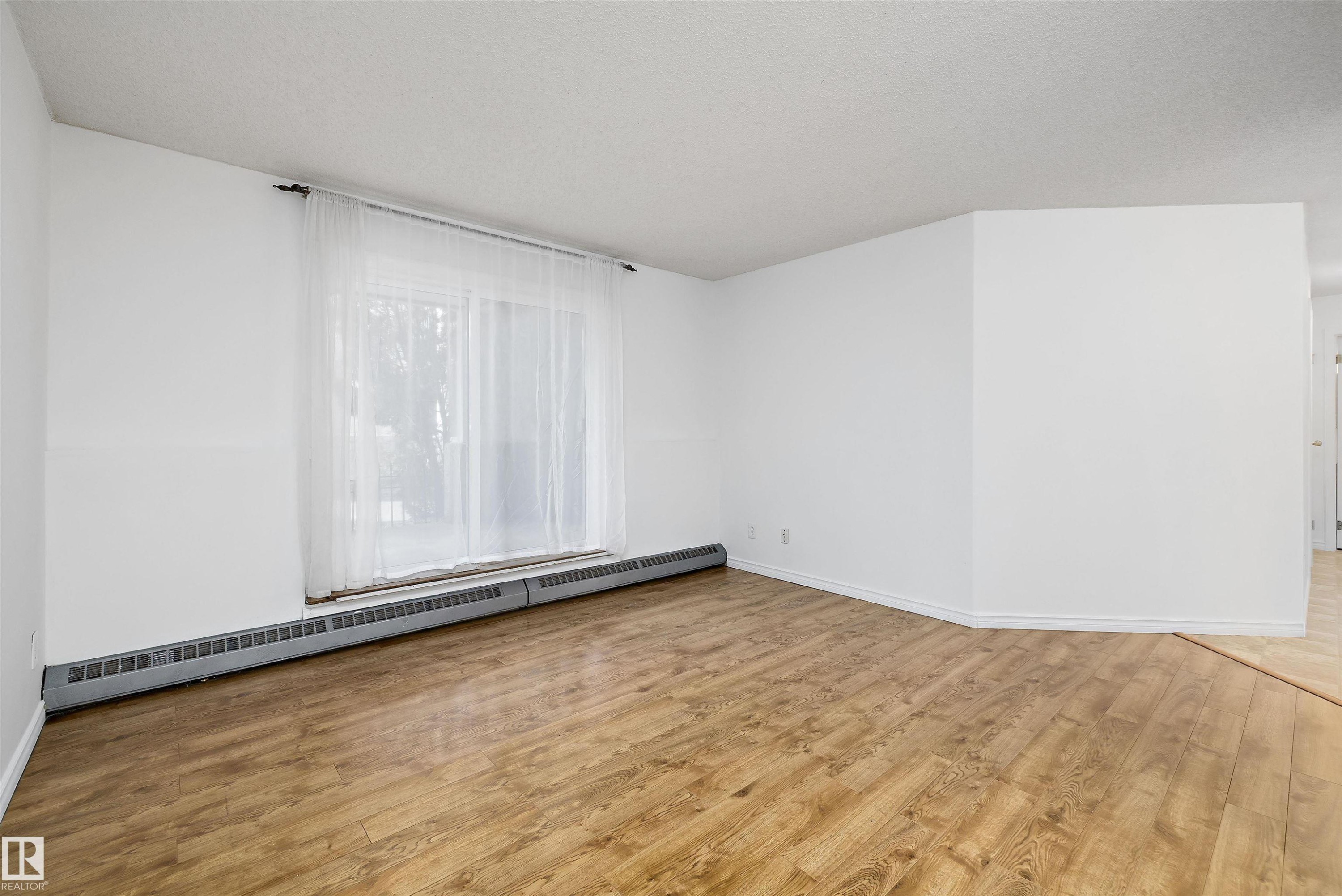 111 9619 174 Street, Edmonton, AB