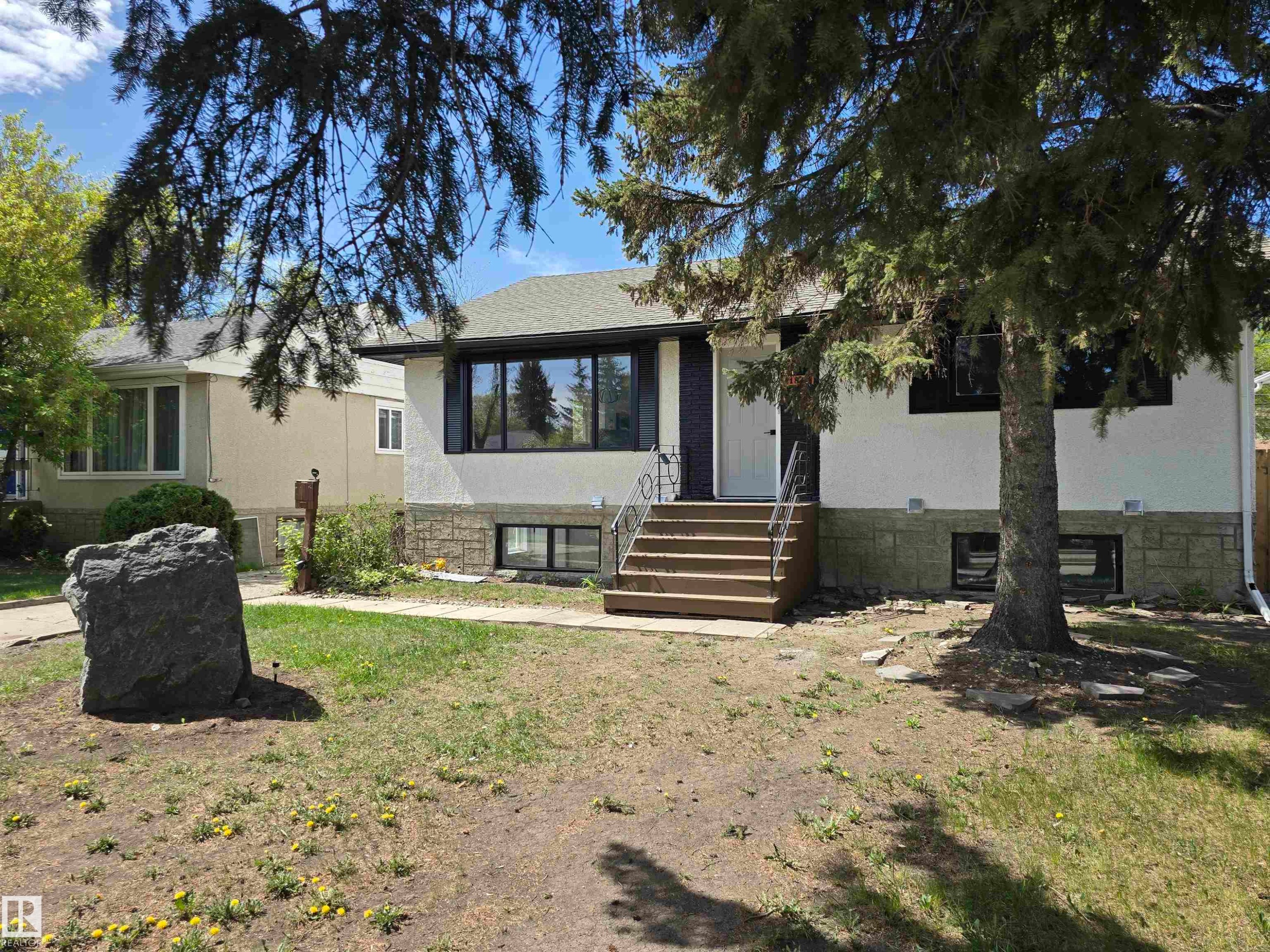 11844 St Albert Trail, Edmonton, AB