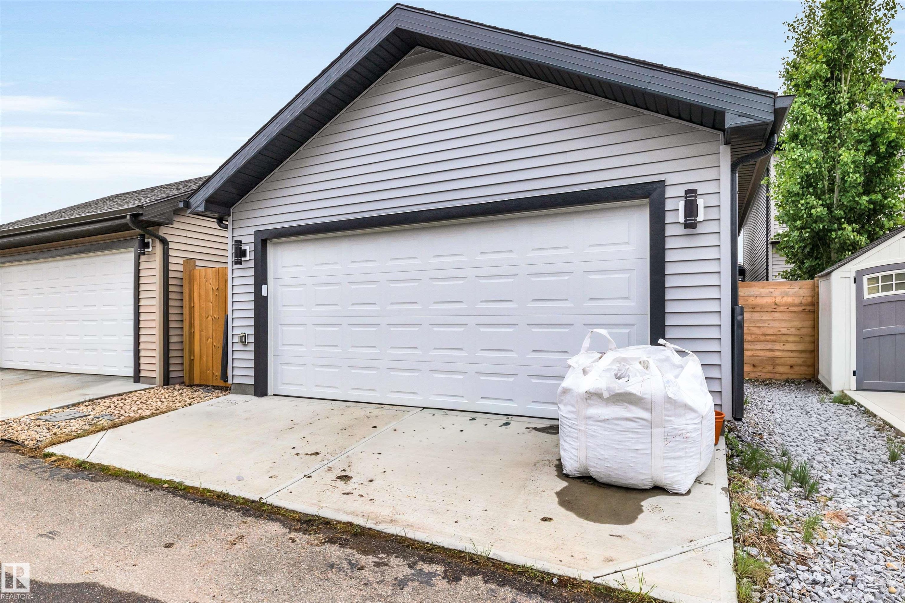 2495 Kelly Circle Circle, Edmonton, AB