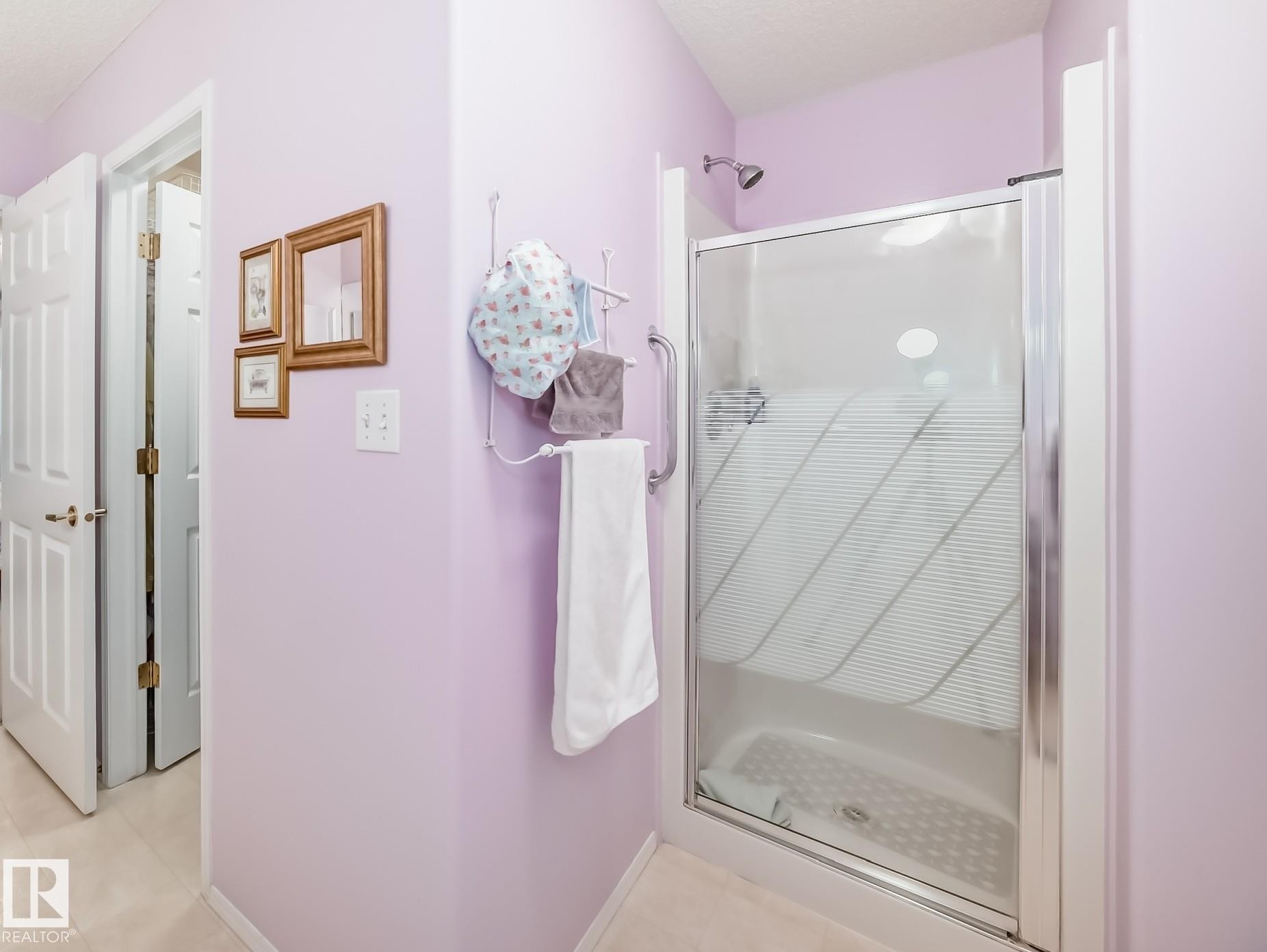 49 9718 176 Street, Edmonton, AB