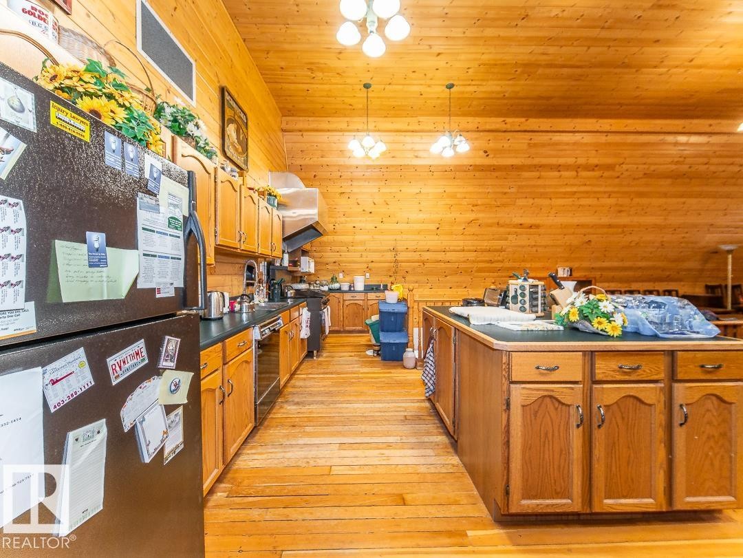 50409B Highway 16, Rural Yellowhead, AB