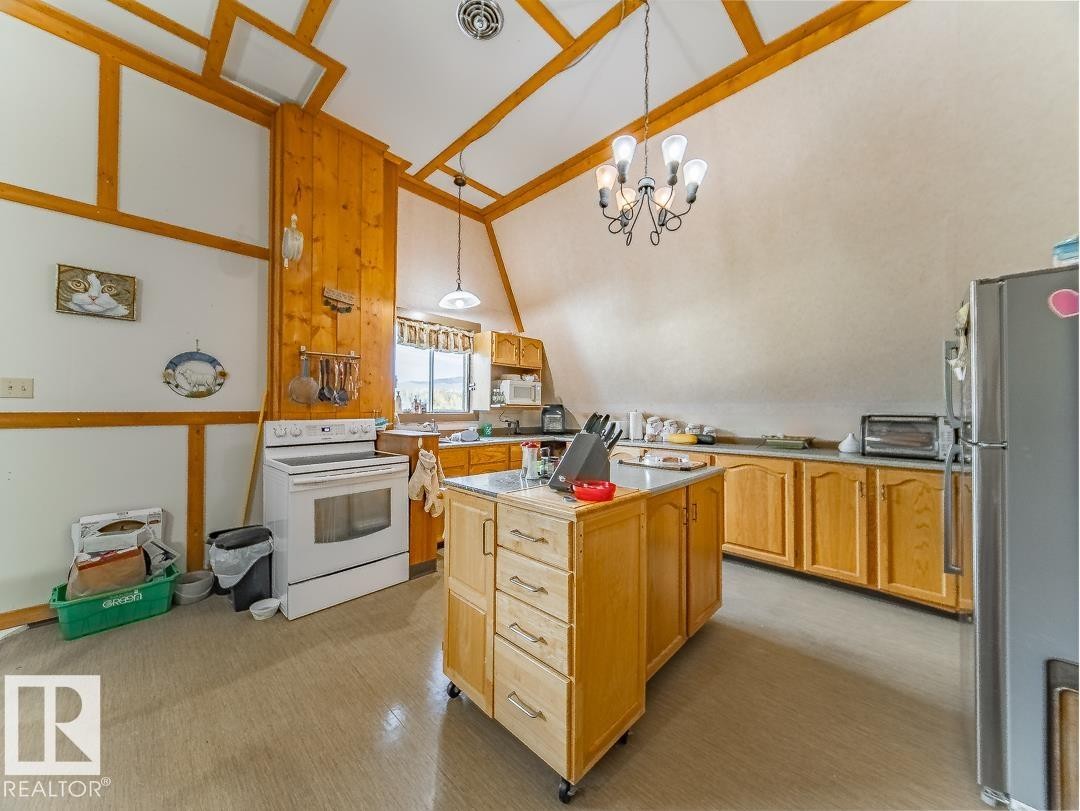 50409B Highway 16, Rural Yellowhead, AB