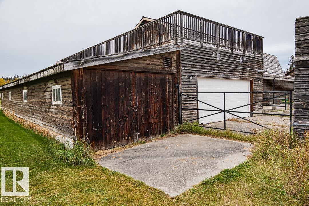 50409B Highway 16, Rural Yellowhead, AB