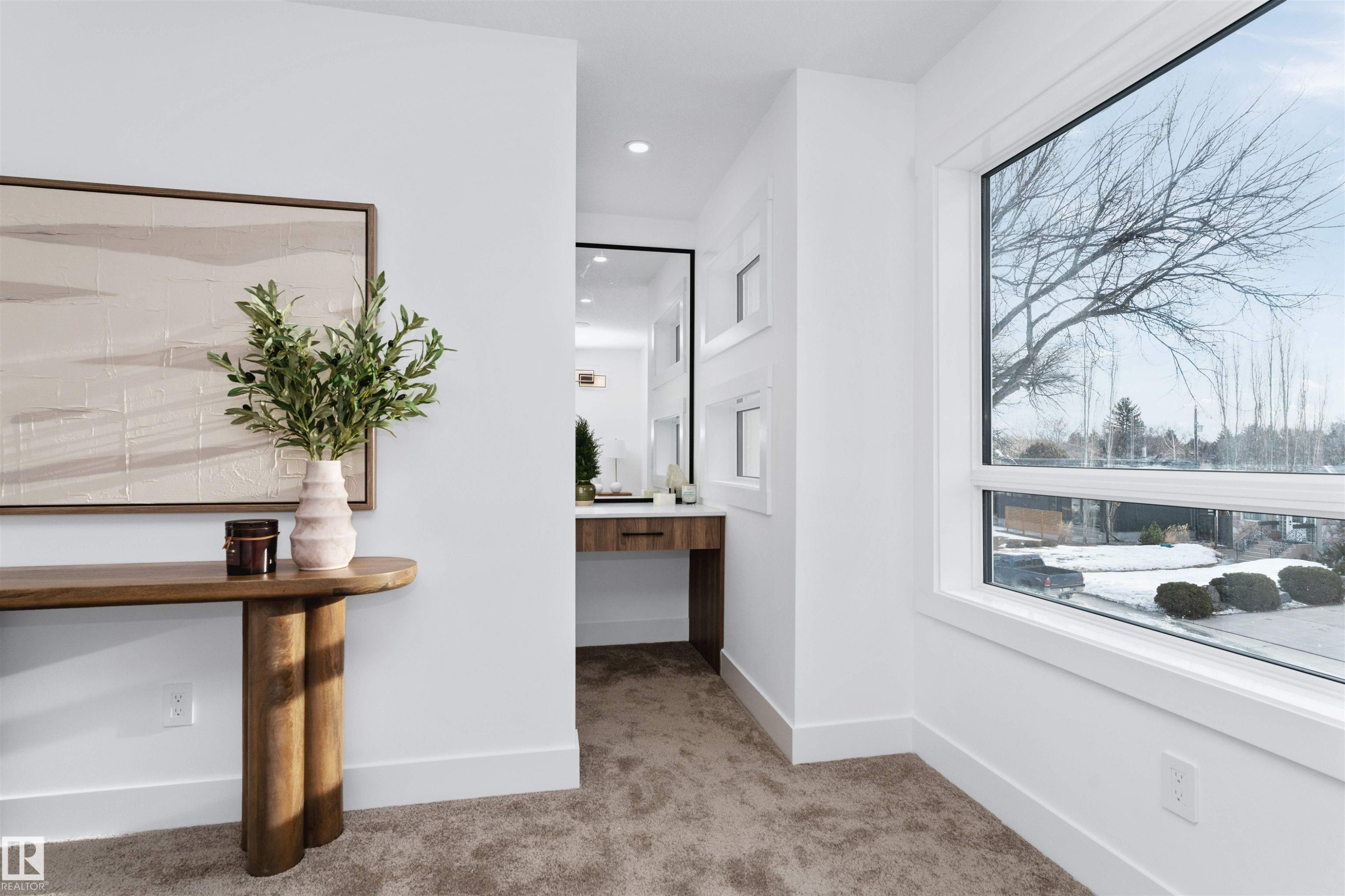 9624 86 Street Nw, Edmonton, AB - Indoor Photo Showing Other Room