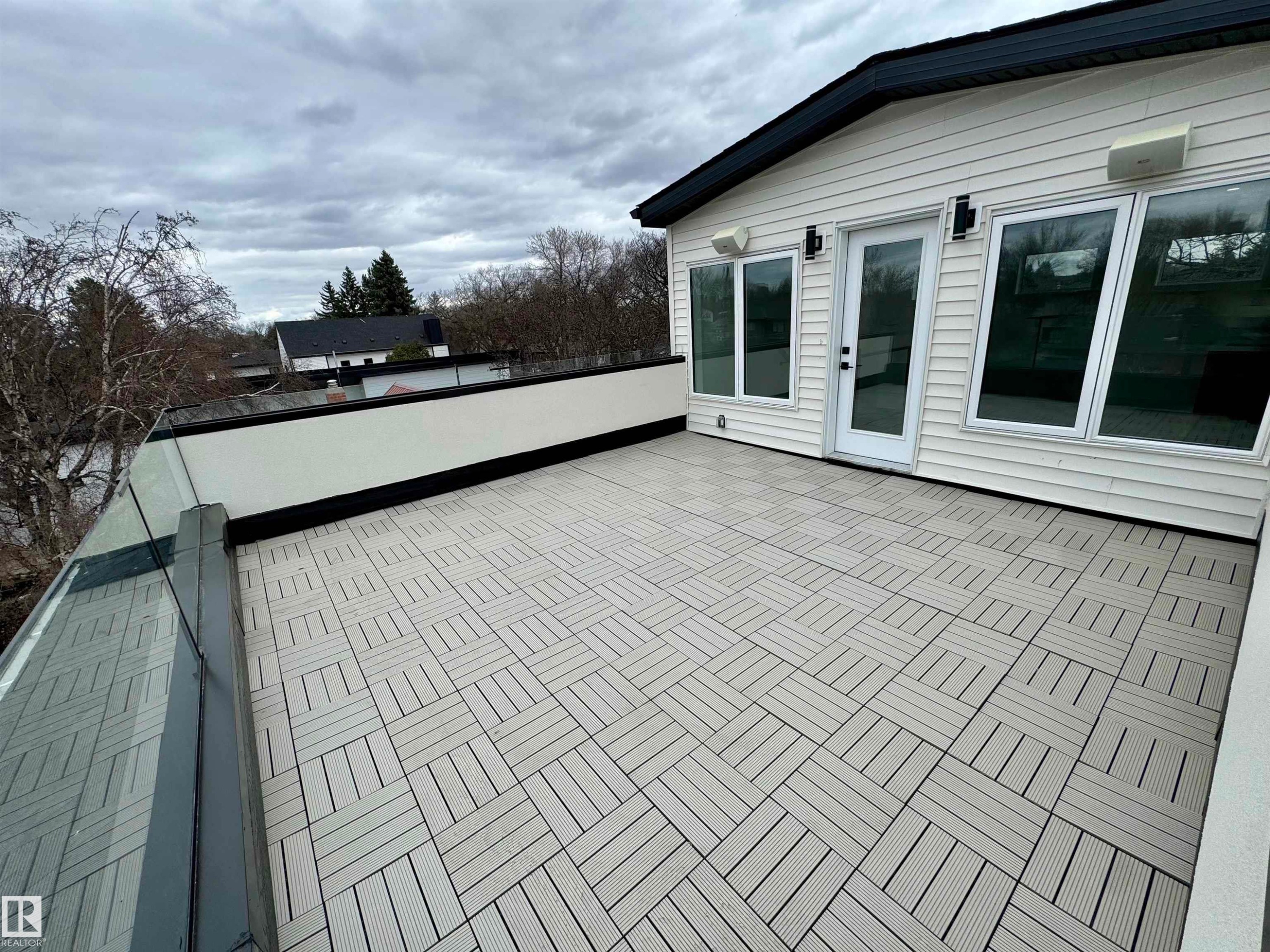 9624 86 Street Nw, Edmonton, AB - Outdoor